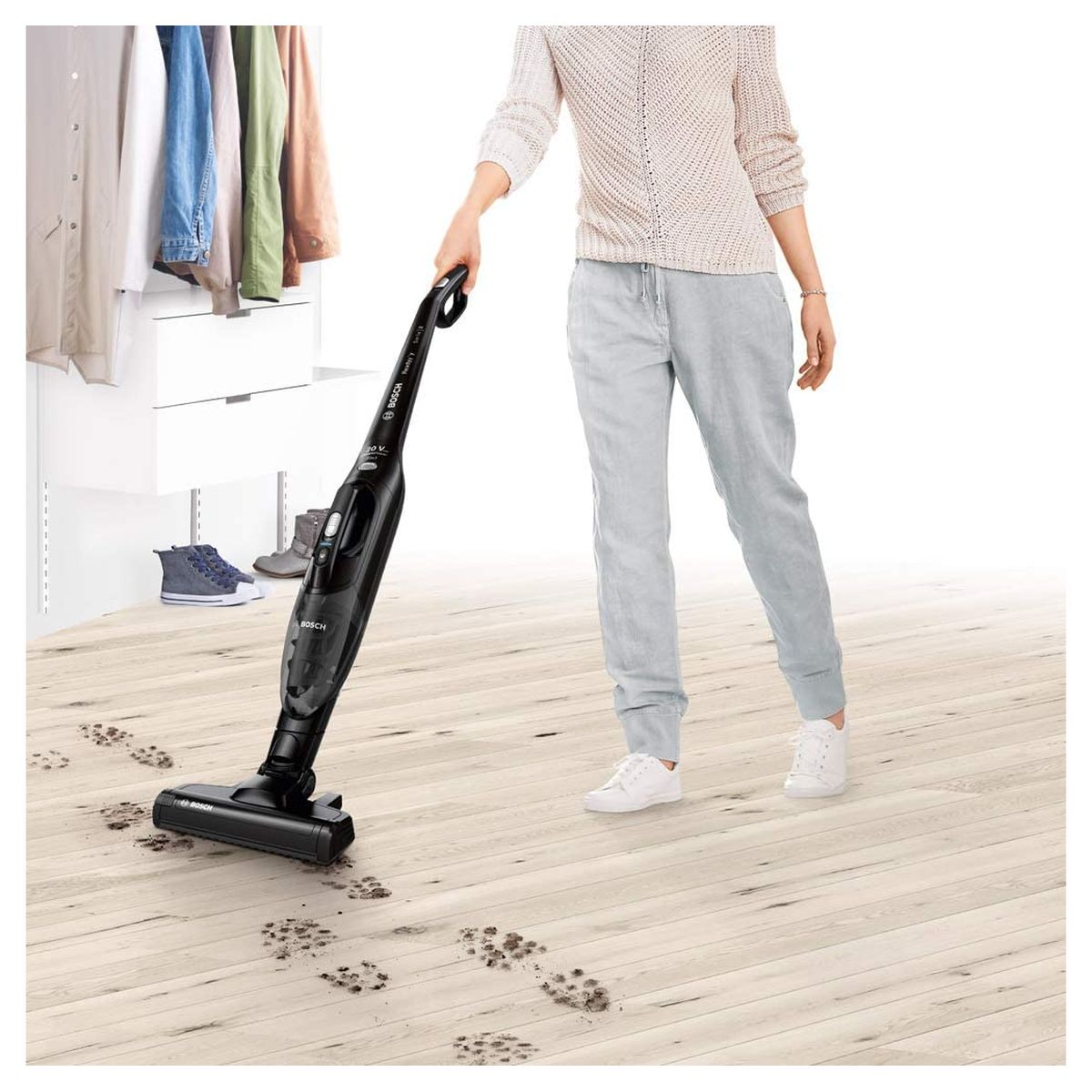 Voir la diapositive 3 : BOSCH Aspirateur balai BCHF220B