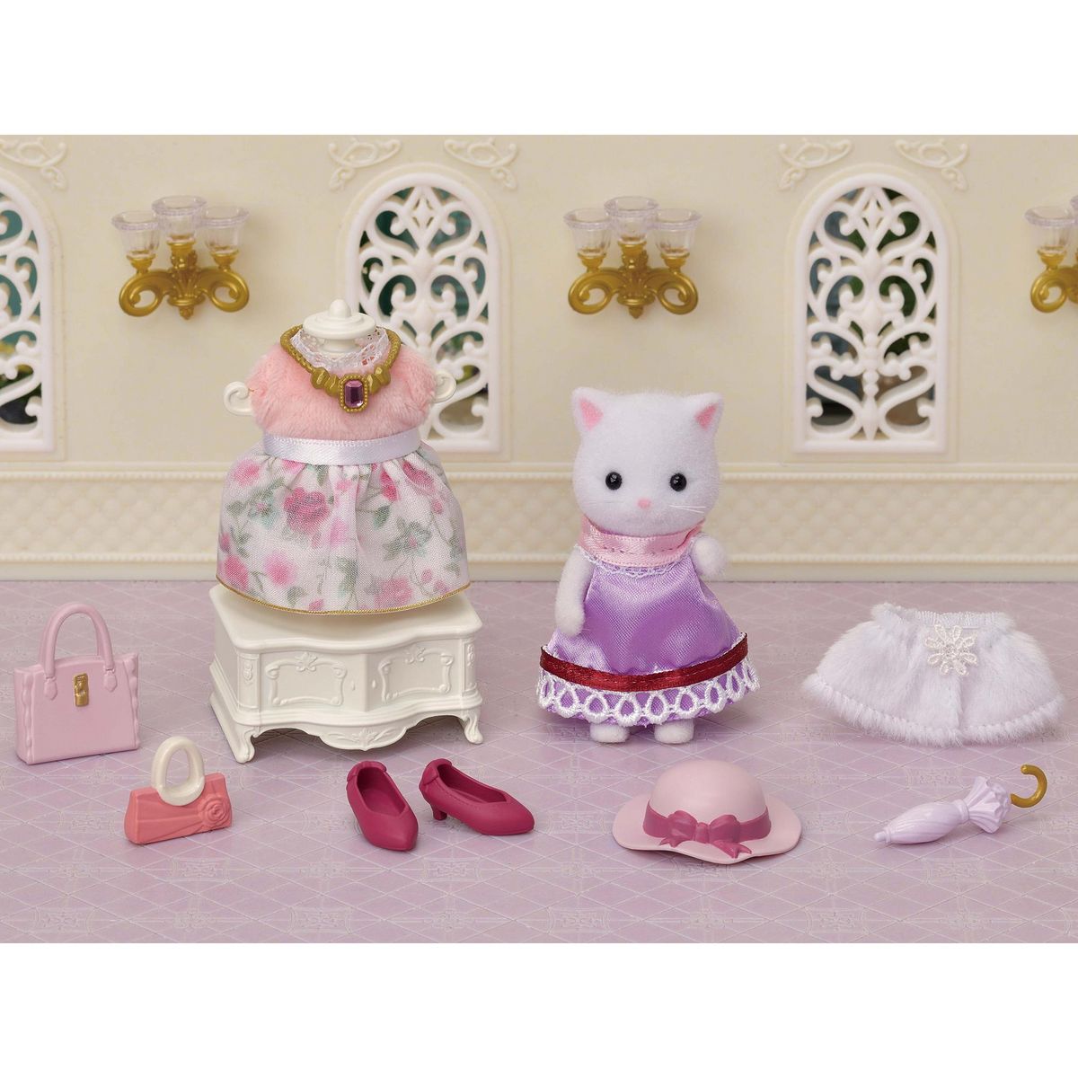 EPOCH D'ENFANCE La valisette de Mode Chat Persan - Sylvanian Families