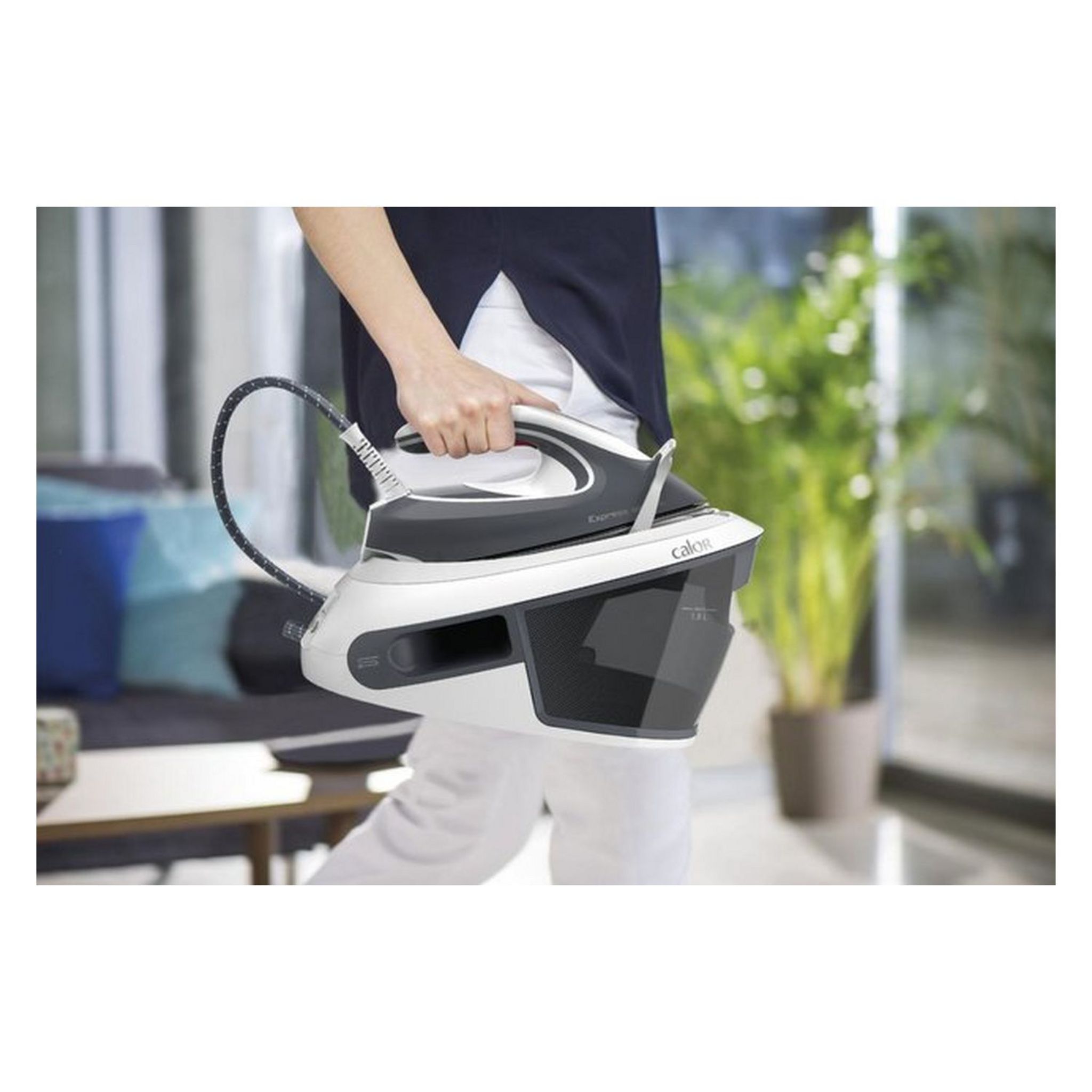 Voir la diapositive 3 : CALOR Centrale vapeur SV8020