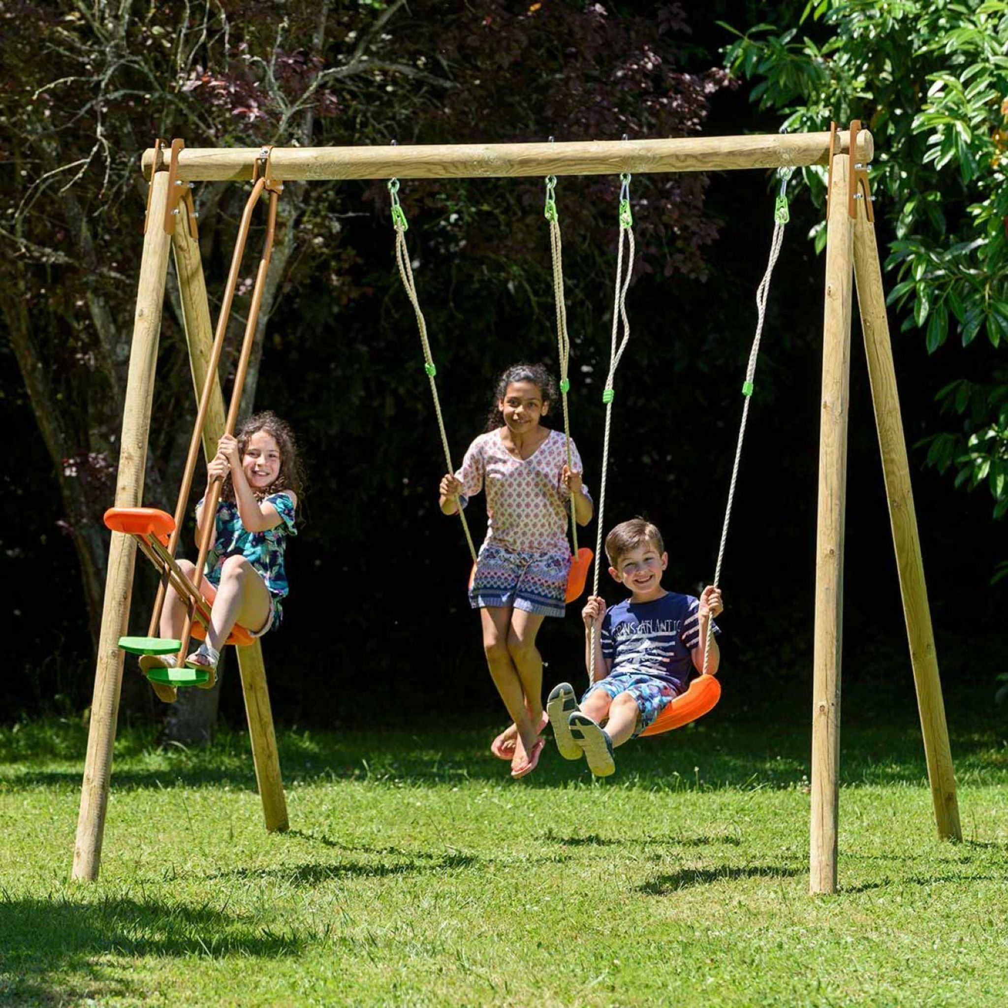 Voir la diapositive 5 : ALEO BY TRIGANO Portique balançoire - Bois - H2,30m - DARIFOU