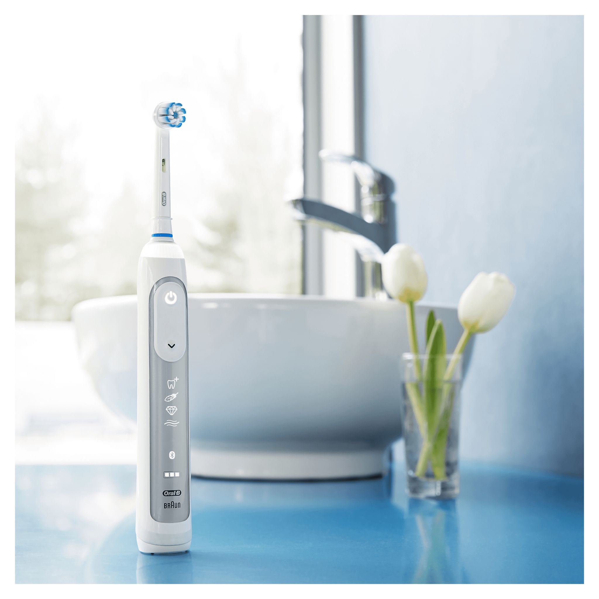 Voir la diapositive 16 : ORAL-B Brosse à dents électrique GENIUS8000N - Blanc