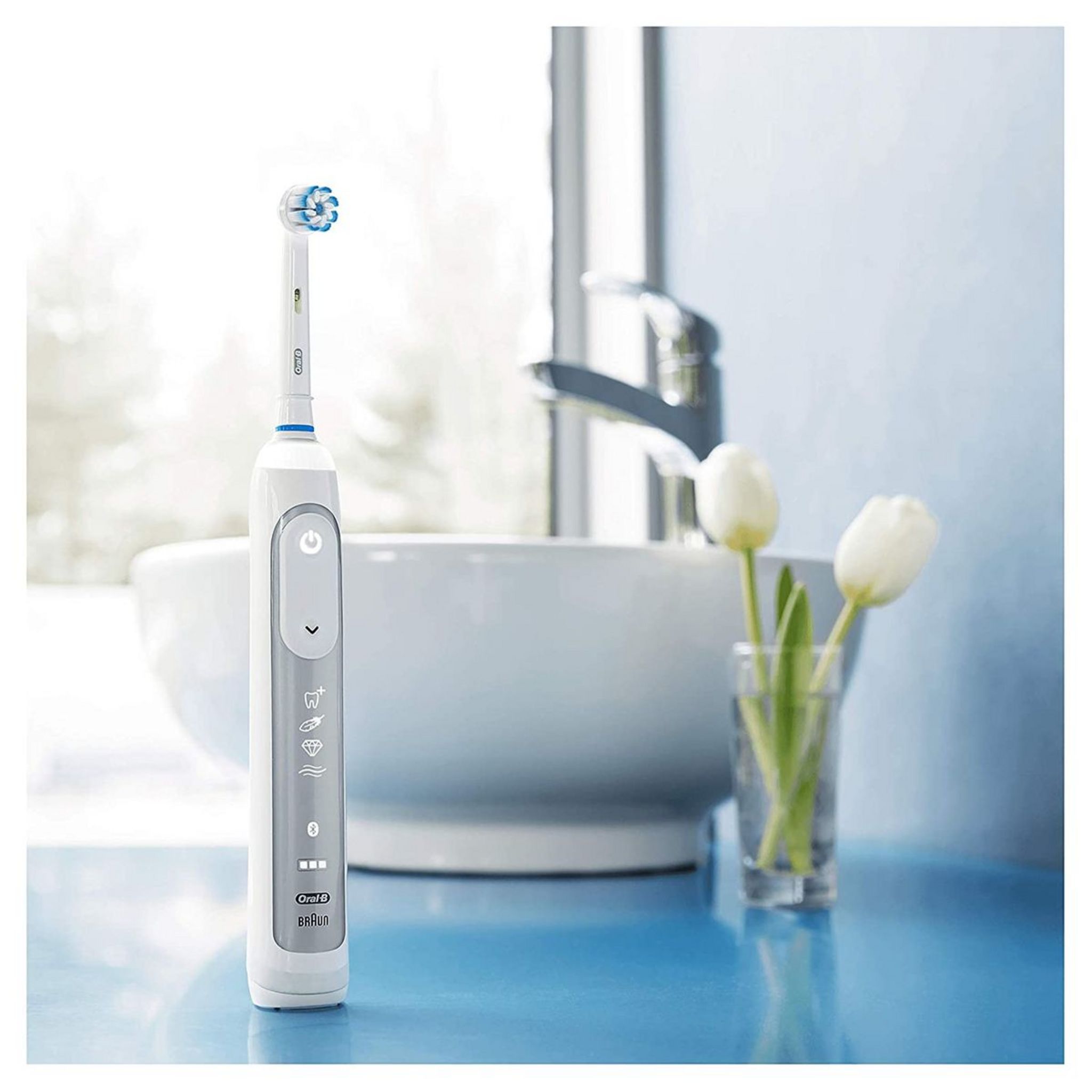 Voir la diapositive 5 : ORAL-B Brosse à dents électrique GENIUS8000N - Blanc