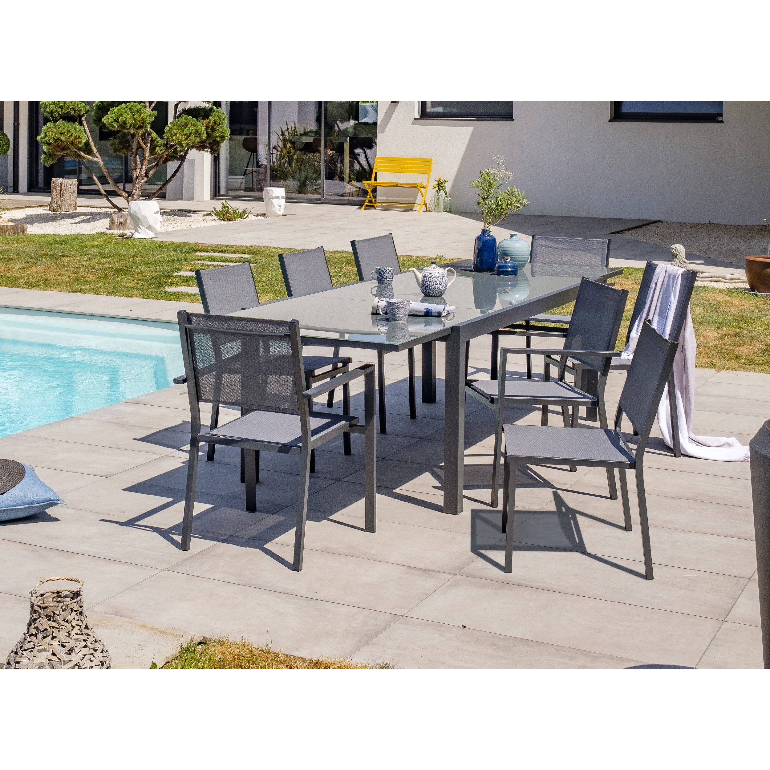 Voir la diapositive 2 : DCB GARDEN Salon de jardin - 8 places - Aluminium - Anthracite - TOLEDE