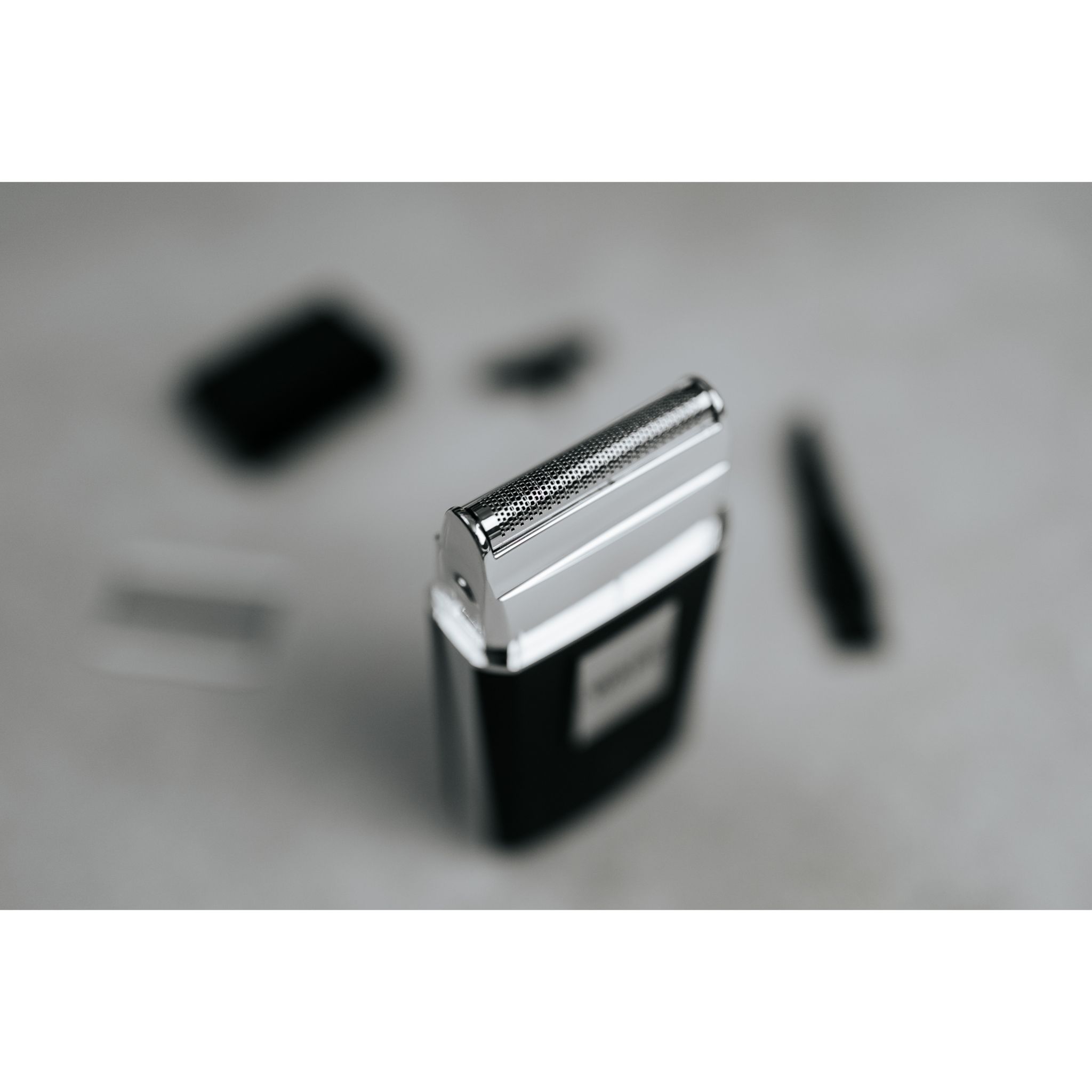 Voir la diapositive 5 : WAHL Rasoir électrique de voyage 03615-1016 - Noir