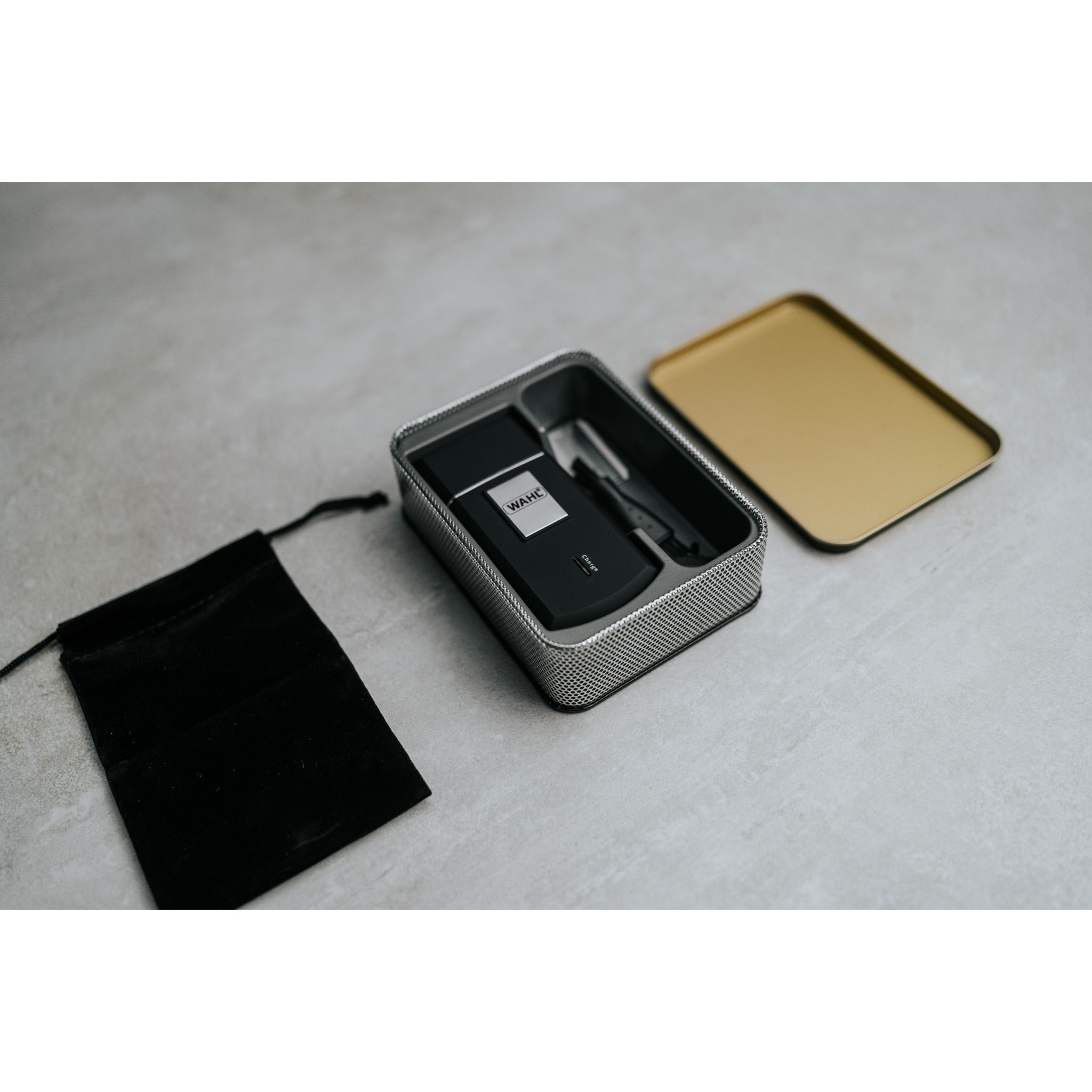 Voir la diapositive 8 : WAHL Rasoir électrique de voyage 03615-1016 - Noir