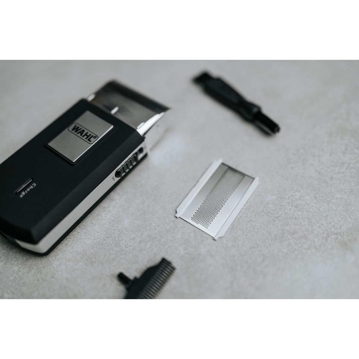 WAHL Rasoir électrique de voyage 03615-1016 - Noir