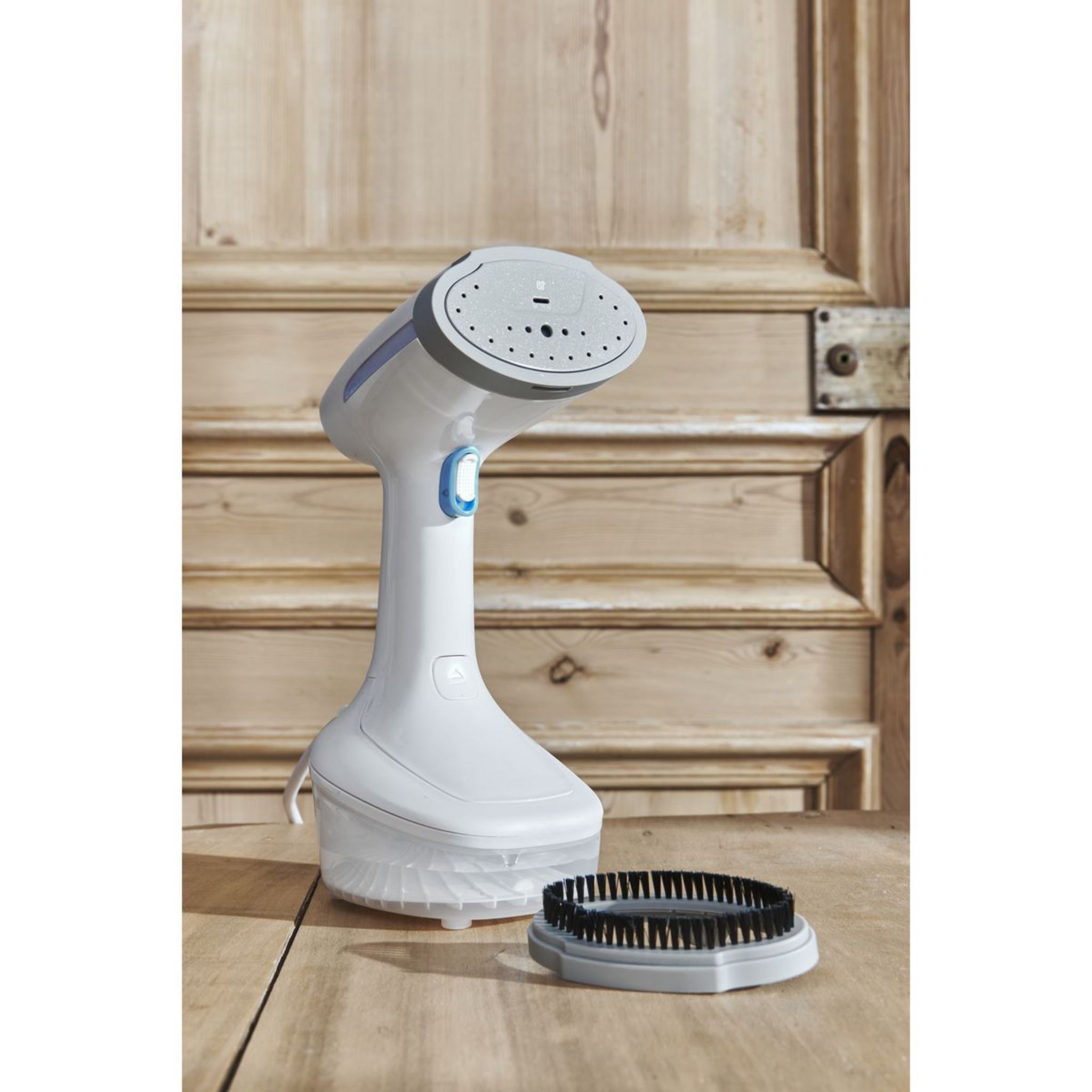 Voir la diapositive 5 : QILIVE Défroisseur à main Q.6693 152372 - Blanc