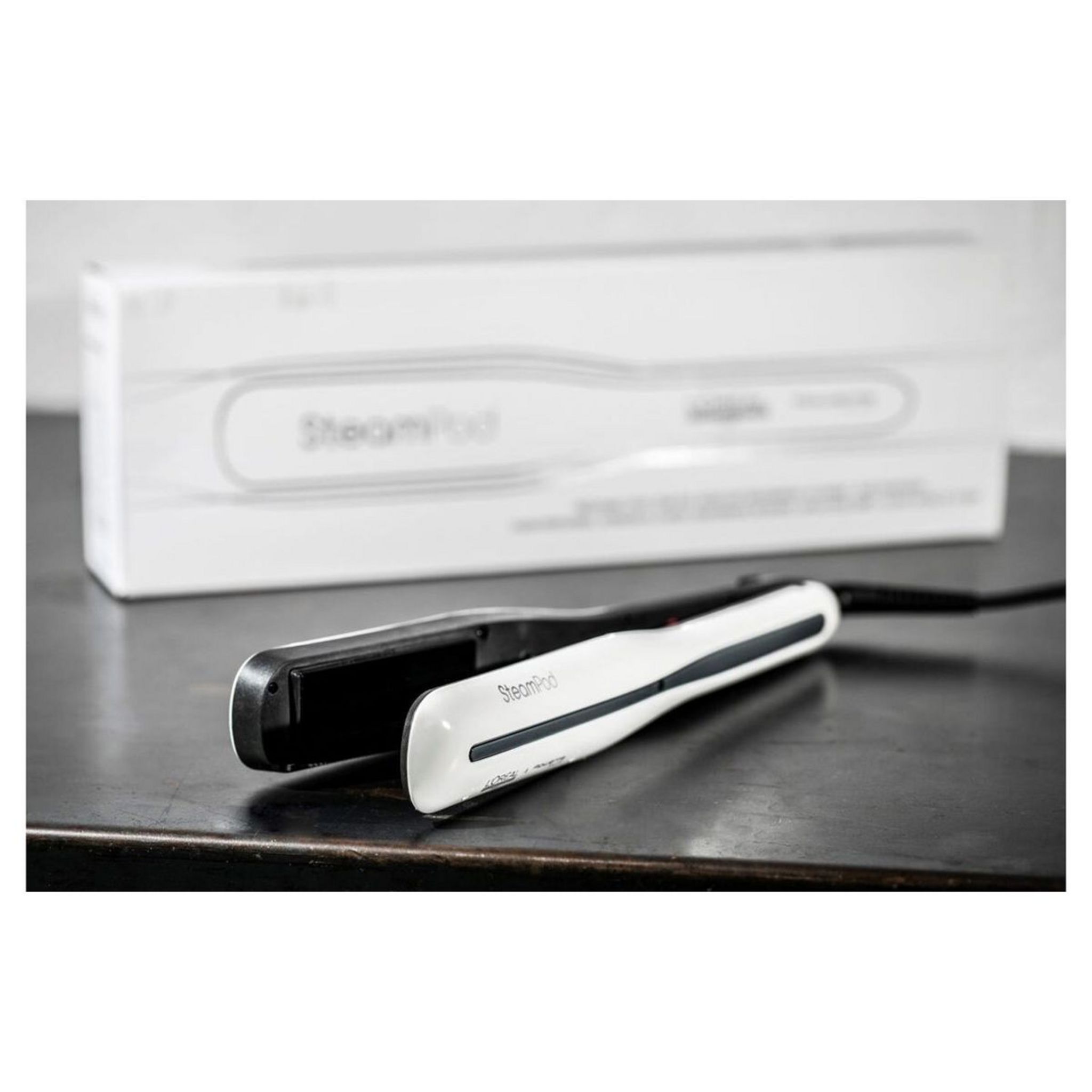 Voir la diapositive 7 : L OREAL Lisseur vapeur professionnel STEAMPOD 3.0 - Blanc