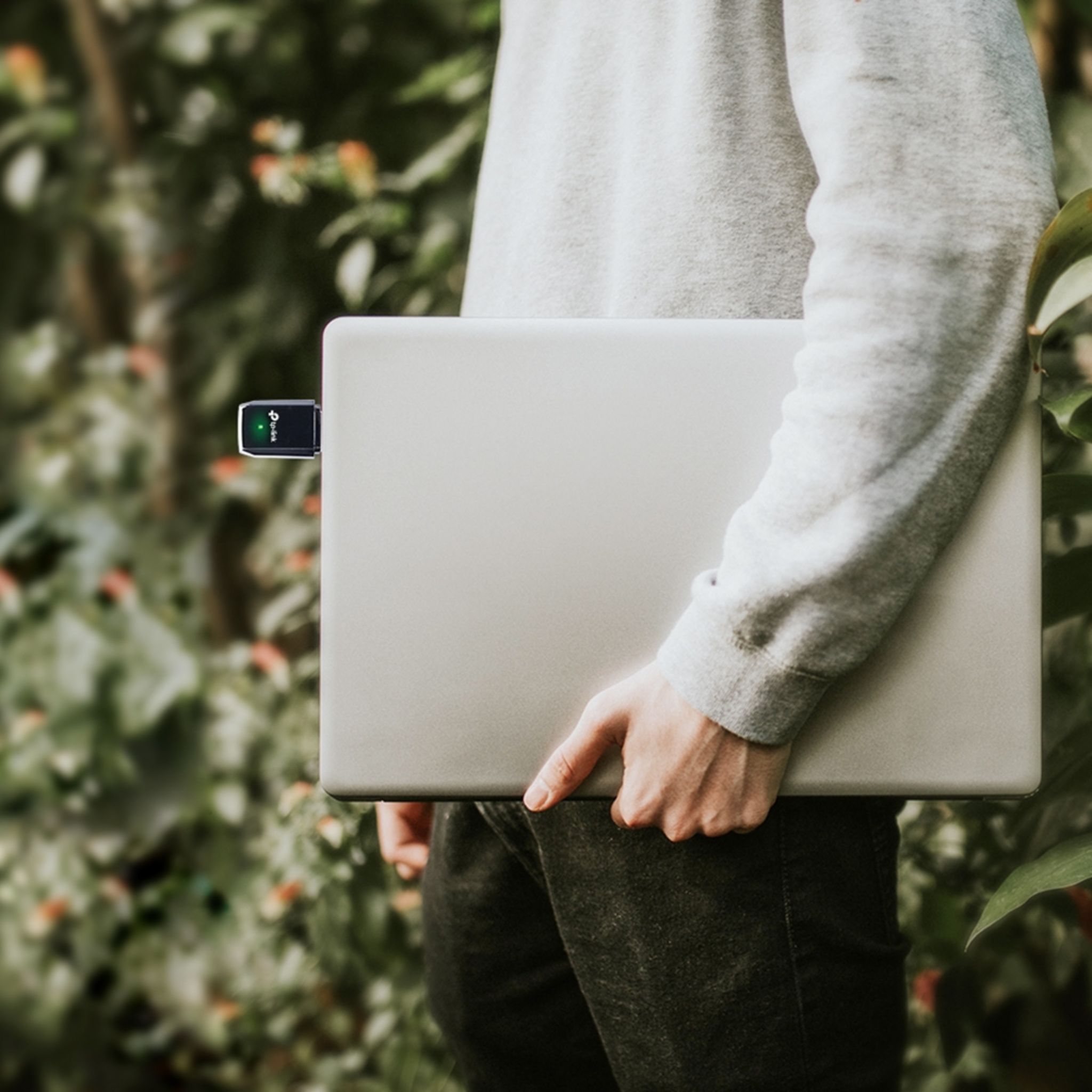 Voir la diapositive 4 : TP-LINK Adaptateur WiFi ARCHER T3U AC 1300 Noir