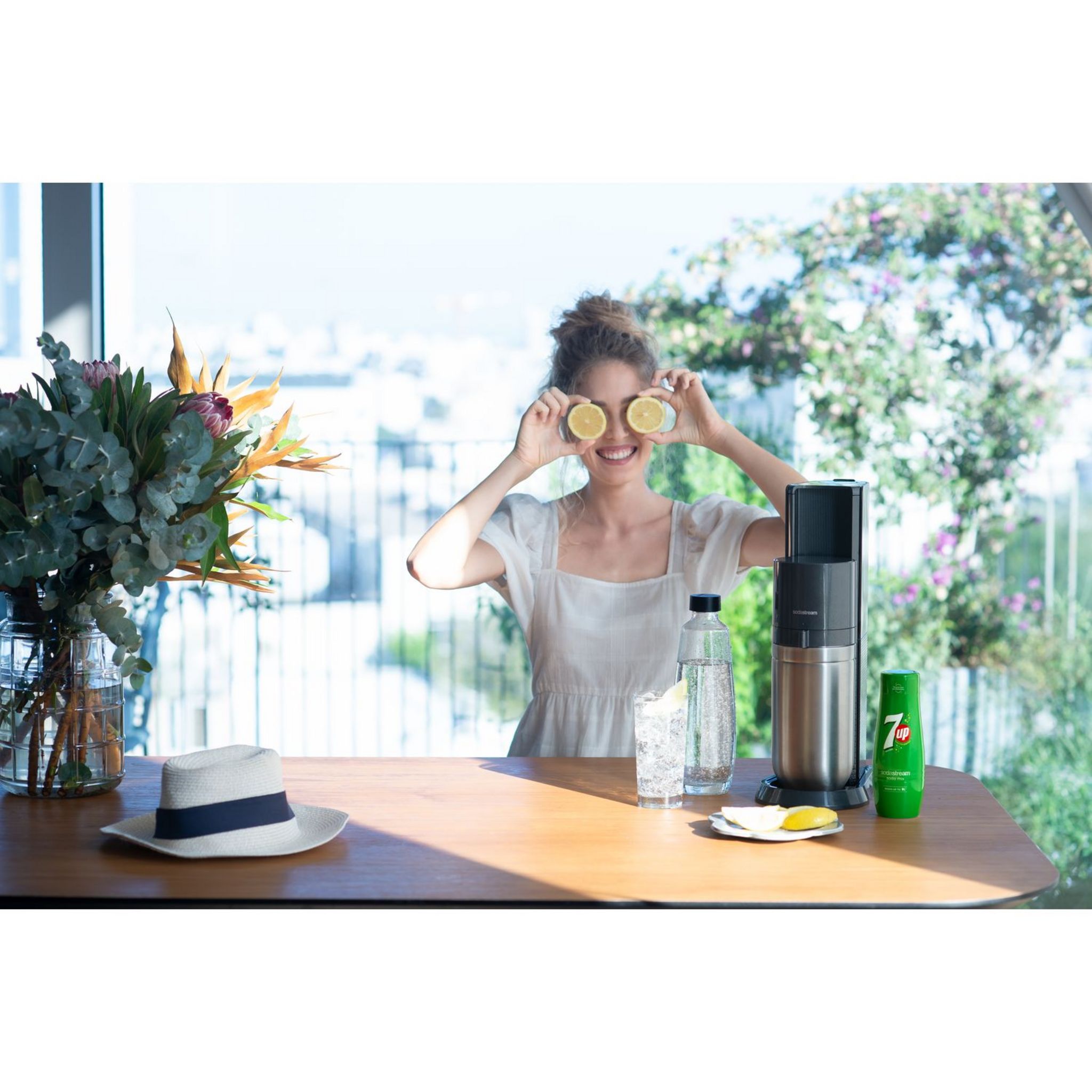 Voir la diapositive 3 : BOSCH Cafetière à dosette Tassimo TAS1003 - Rouge