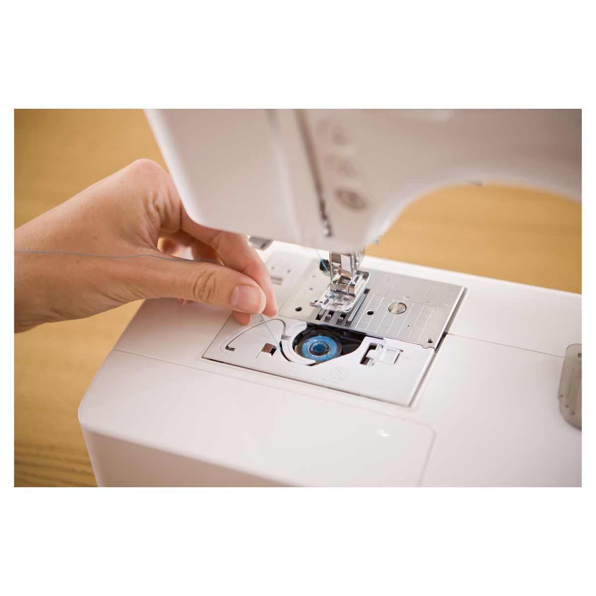 BROTHER Machine à coudre KE20VM1 - Blanc