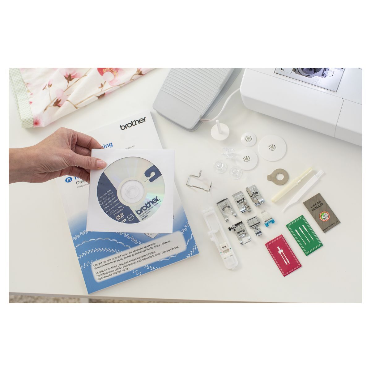 BROTHER Machine à coudre KE20VM1 - Blanc