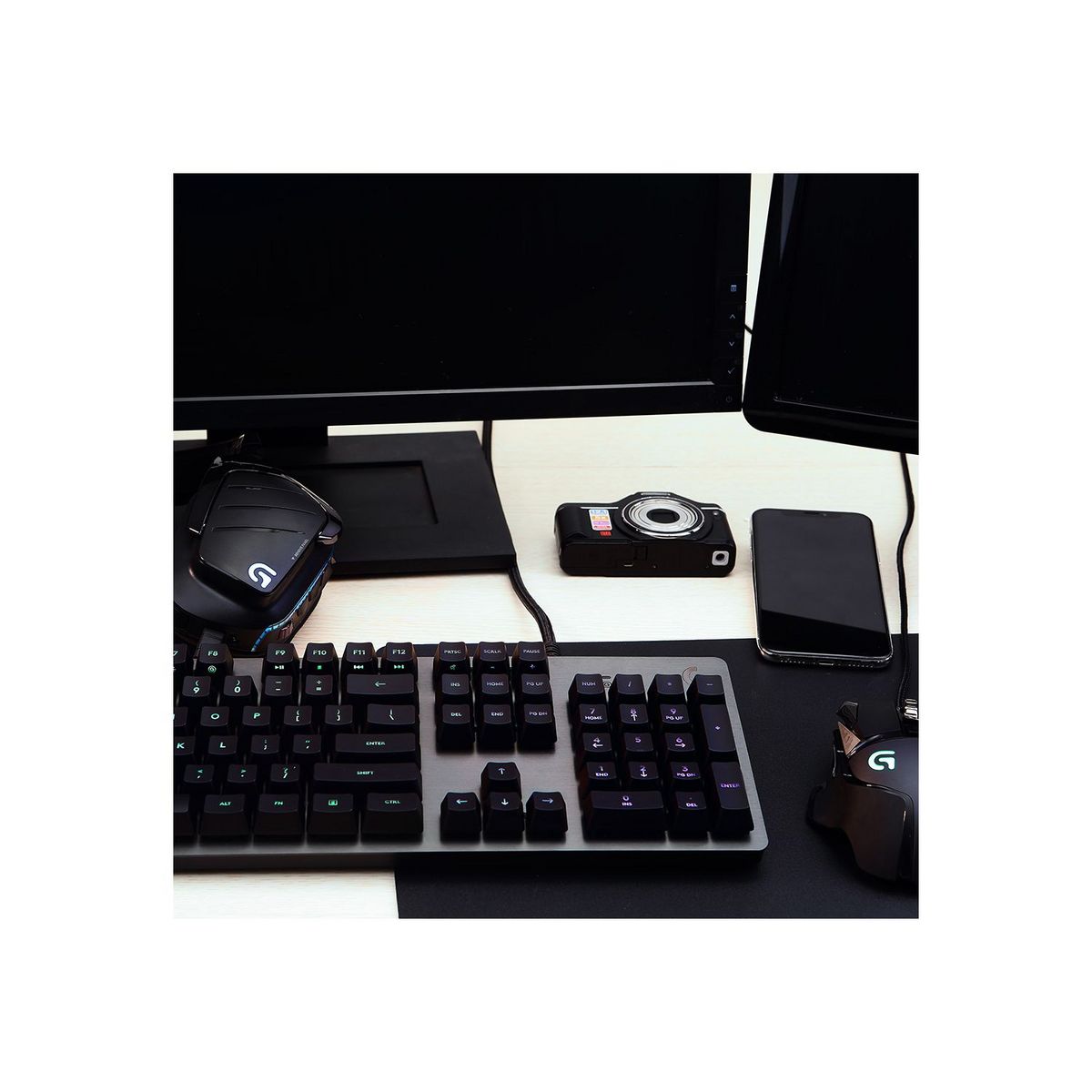 LOGITECH CLAVIER GAMING G512 CARBON LIGHTSYNC RVB avec switchs GX Brown et relais USB mécanique
