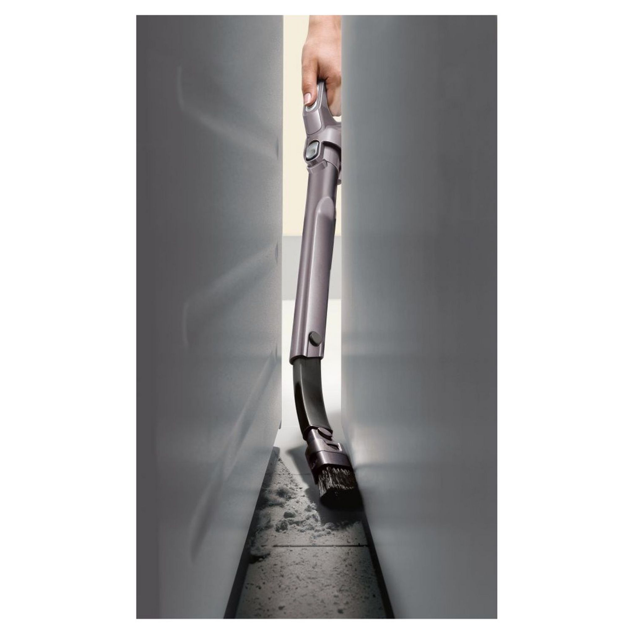 Voir la diapositive 7 : DYSON Aspirateur balai V8 ANIMAL + accessoire lumineux
