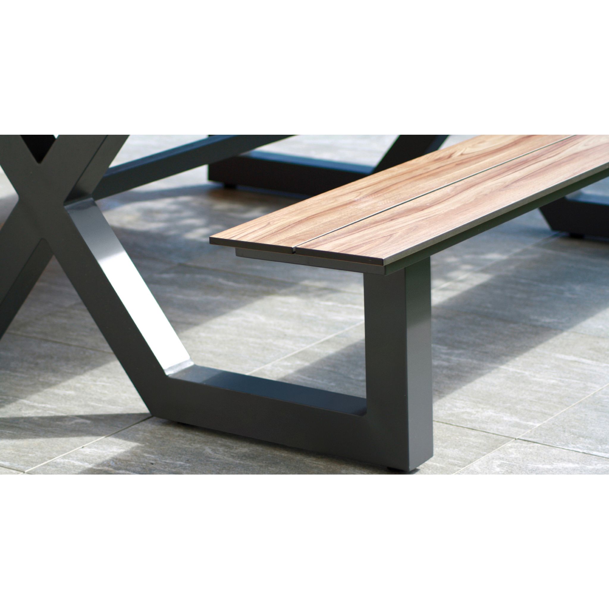 Voir la diapositive 5 : DCB GARDEN Salon de jardin - 5 places - Bois d'acacia et aluminium - Gris Anthracite - MIYAKO