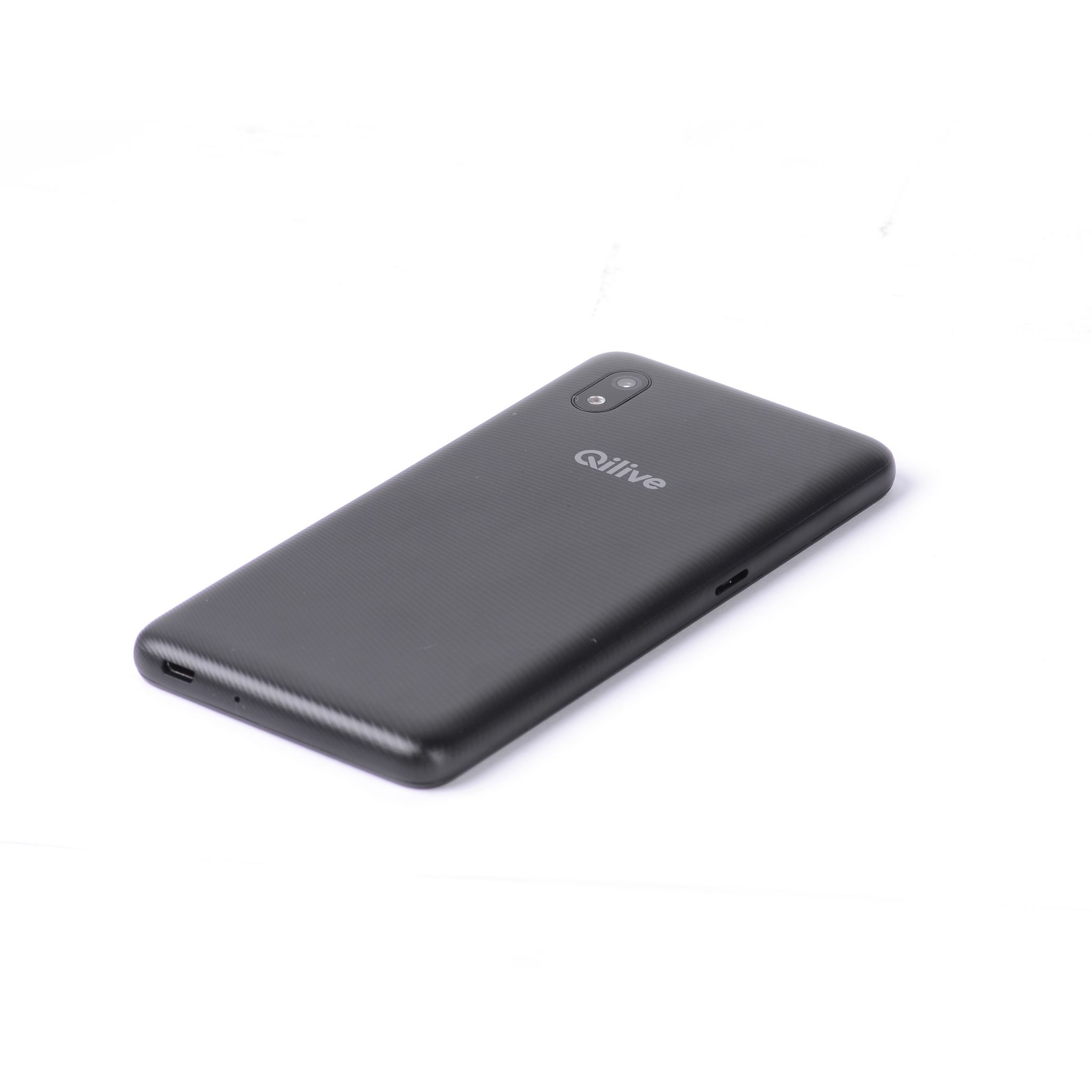 Voir la diapositive 4 : QILIVE Smartphone 5.5 Q2 20  16Go Noir 4G