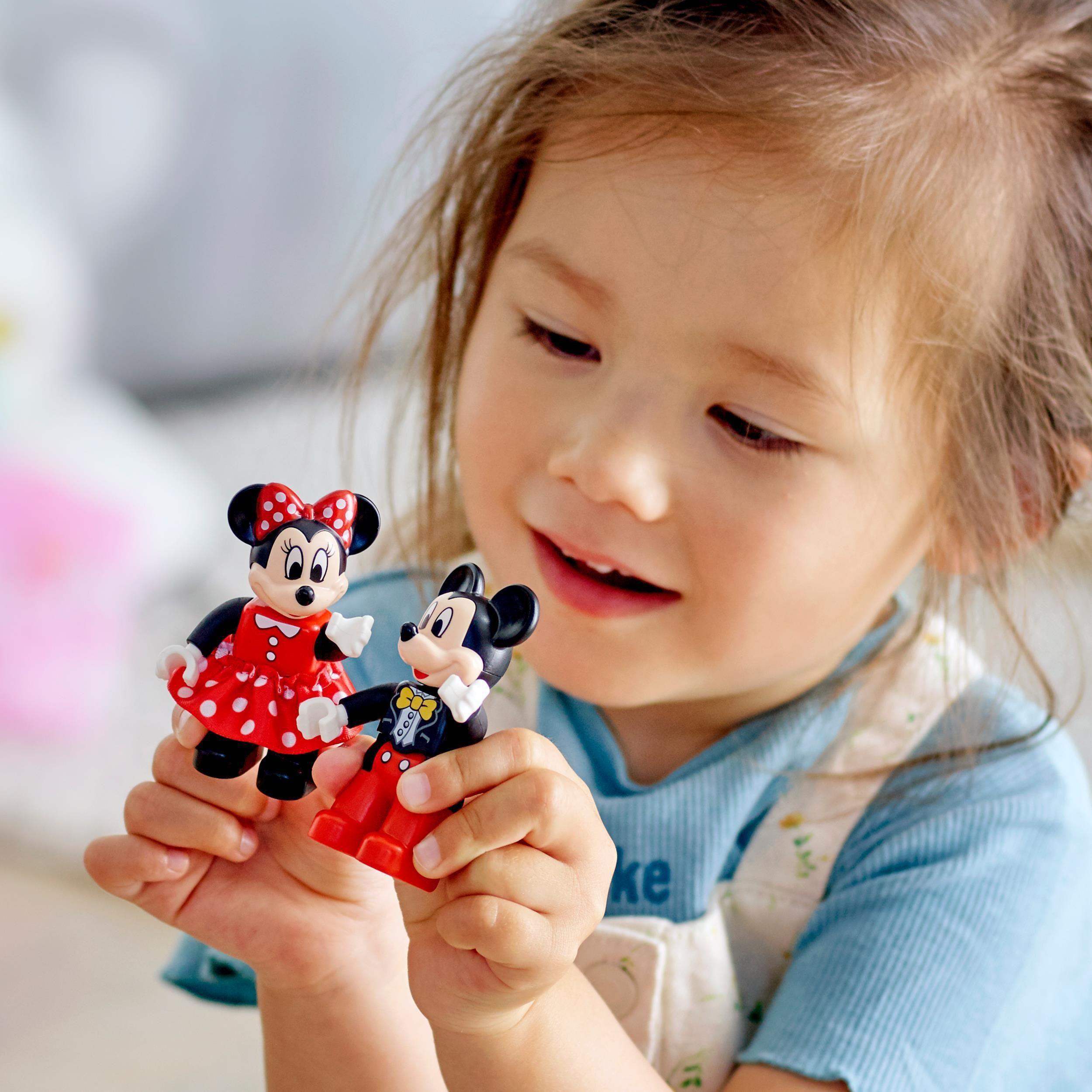 Voir la diapositive 5 : LEGO DUPLO | Disney 10941 Le Train d’Anniversaire de Mickey et Minnie  - Jouet Éducatif