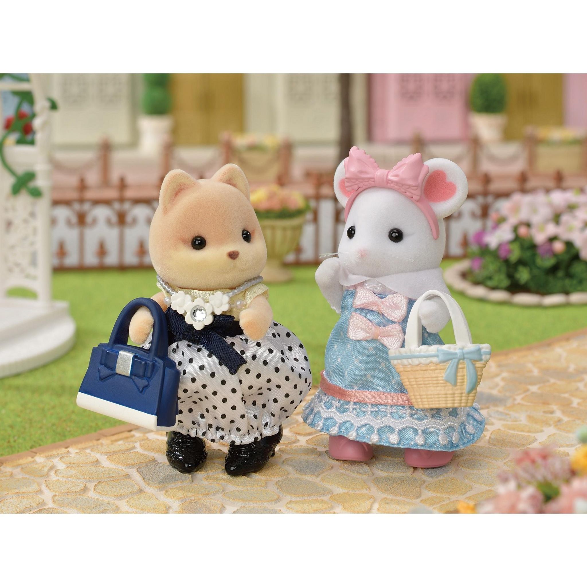 Voir la diapositive 19 : EPOCH D'ENFANCE Valisette de Mode et Grande sœur Souris Marshmallow Sylvanian Families
