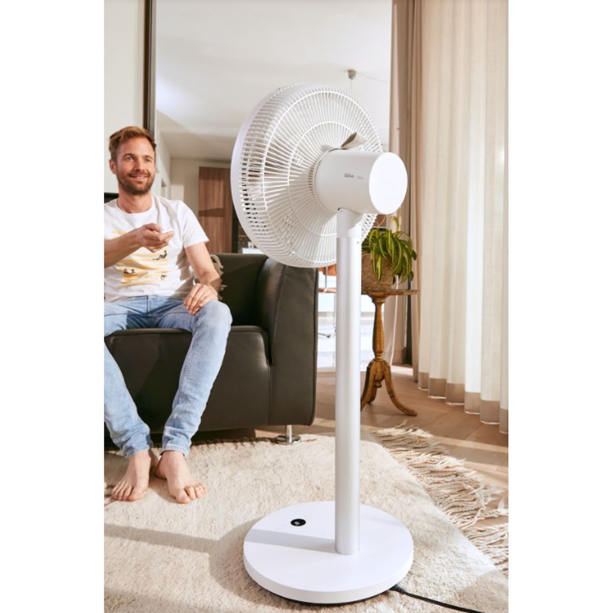 QILIVE Ventilateur sur pied digital Q.6933 - Blanc