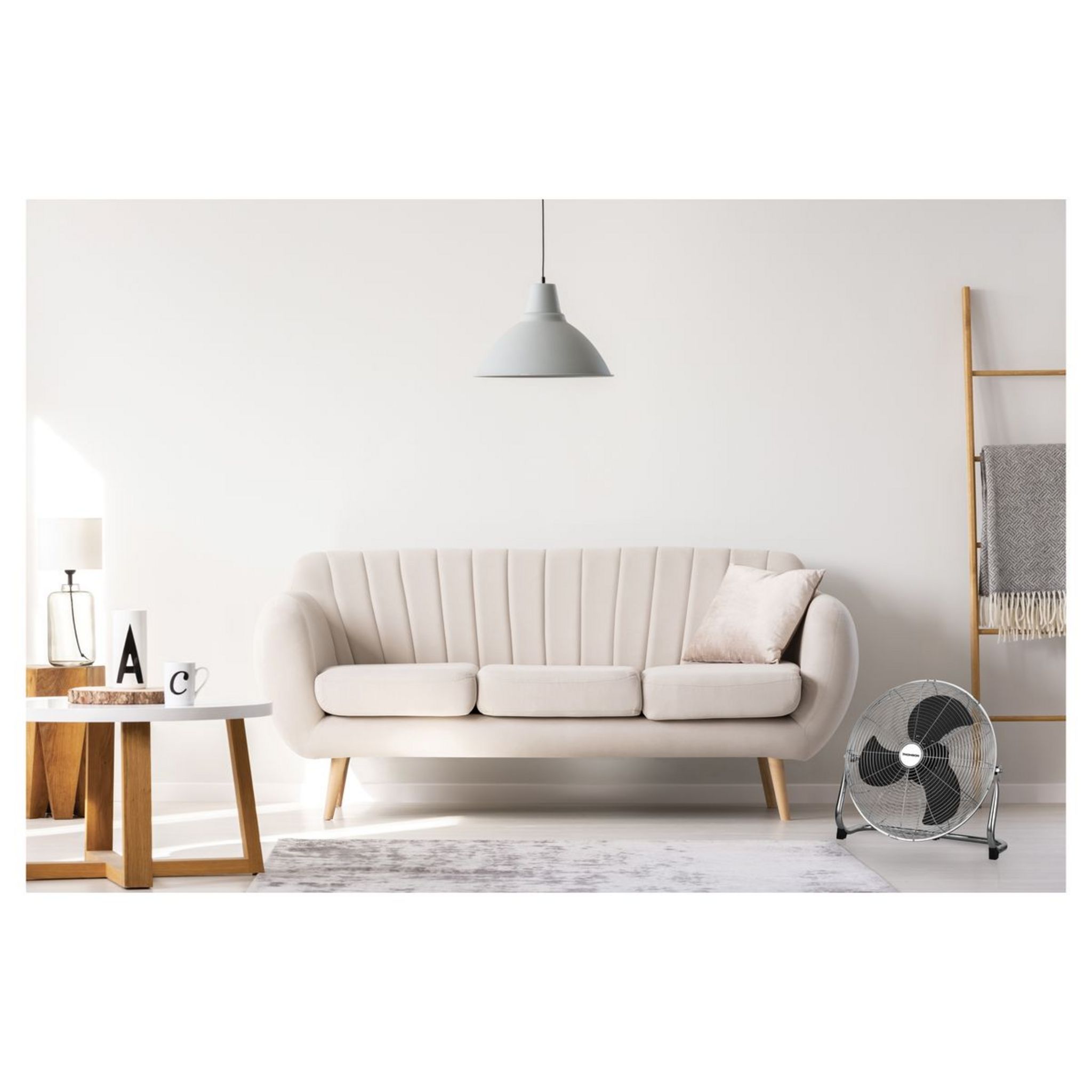 Voir la diapositive 2 : THOMSON Brasseur d'air THVEL245PS - Chrome