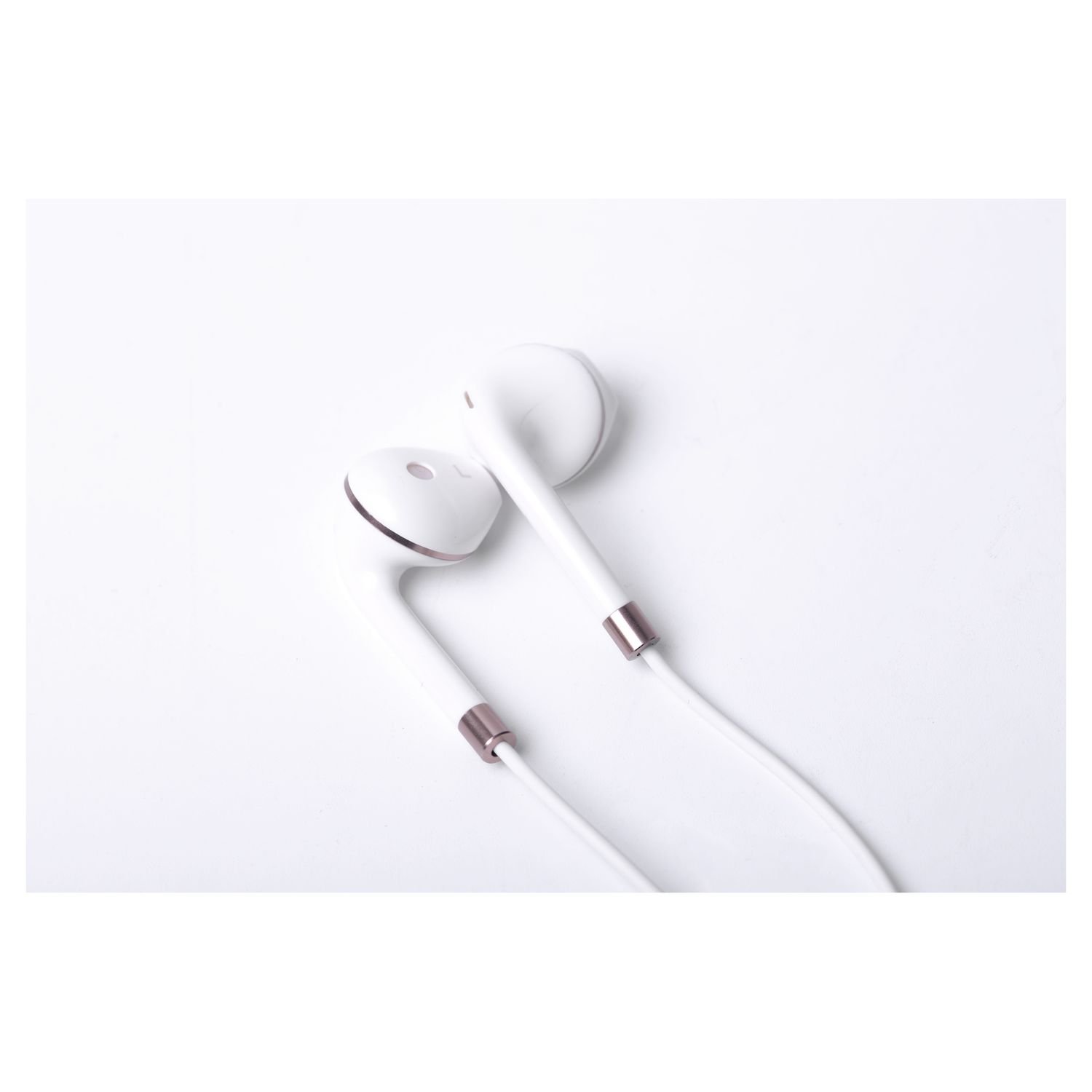 Voir la diapositive 2 : QILIVE Écouteurs filaires Q.1590 - Blanc/Or