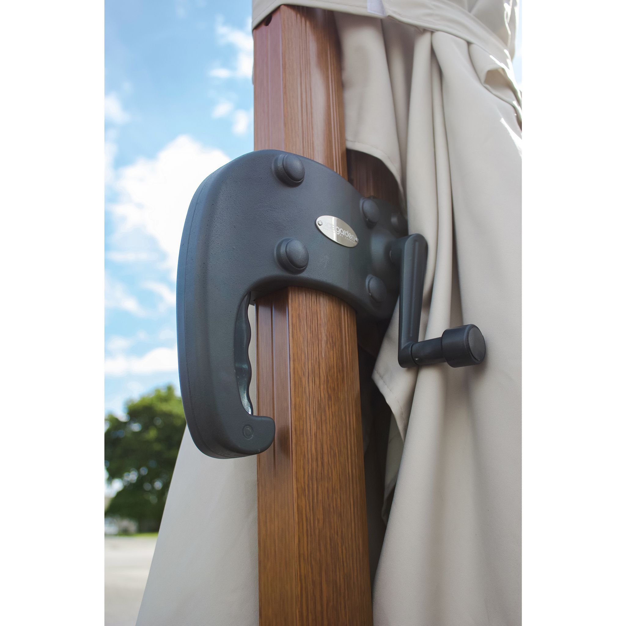 Voir la diapositive 4 : DCB GARDEN Parasol déporté - Aluminium - Gris - 4x3m