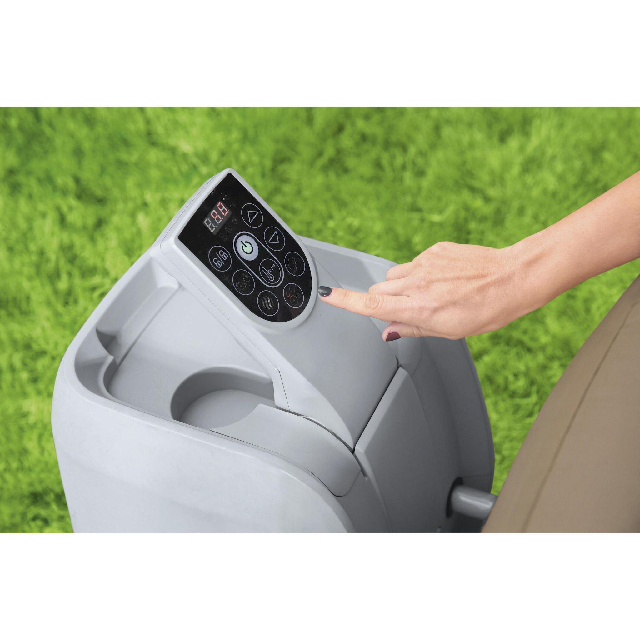 Voir la diapositive 8 : CERLAND Spa new palmsprings 4/6 pld1m96 x h 71cm / 140 airjet