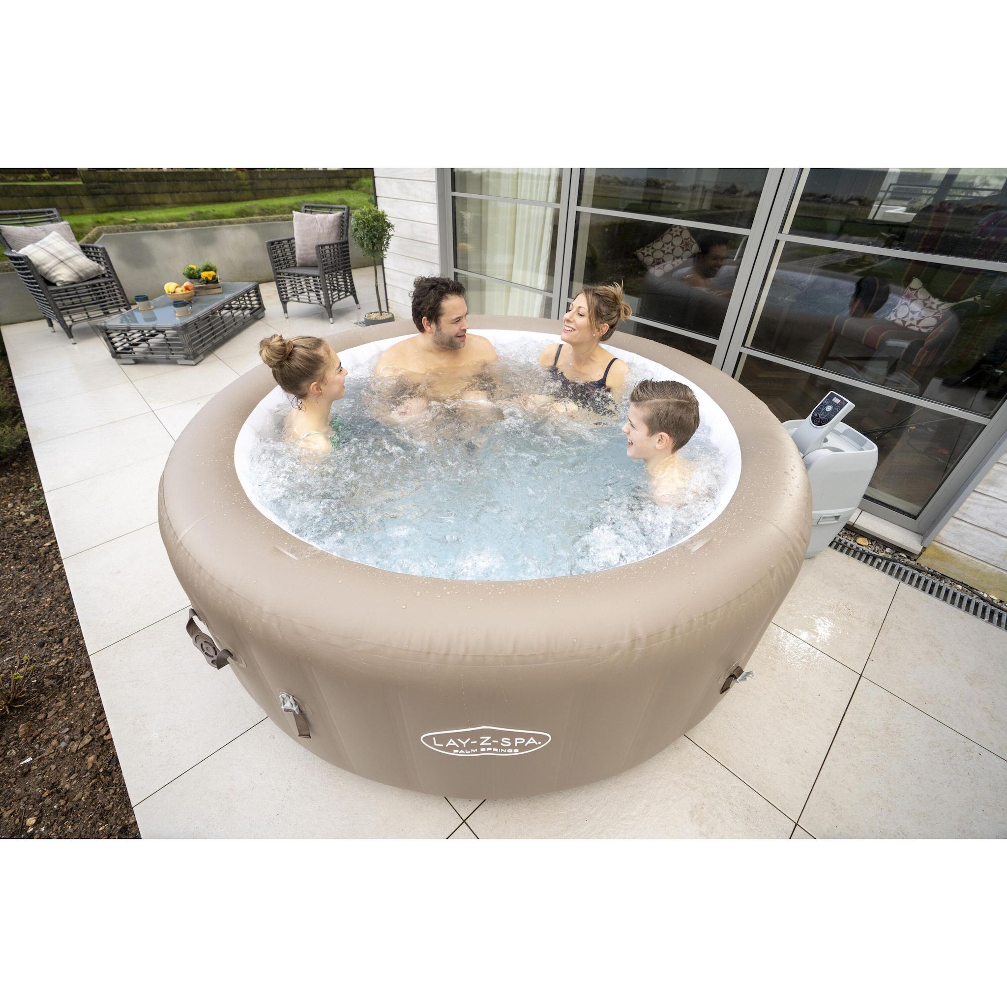 Voir la diapositive 11 : CERLAND Spa new palmsprings 4/6 pld1m96 x h 71cm / 140 airjet