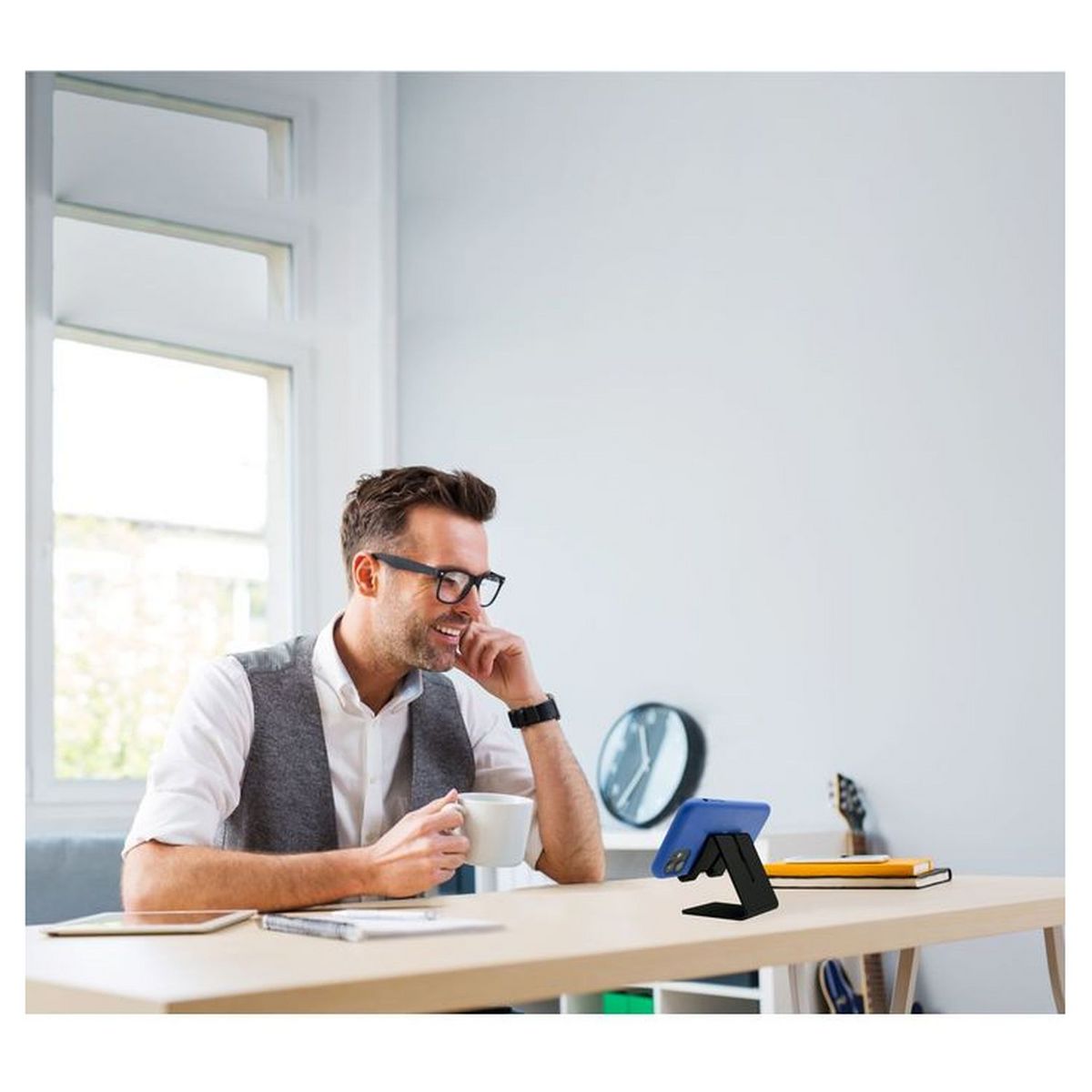 MYWAY Support smartphone de table pour Smartphone/Tablette - Noir