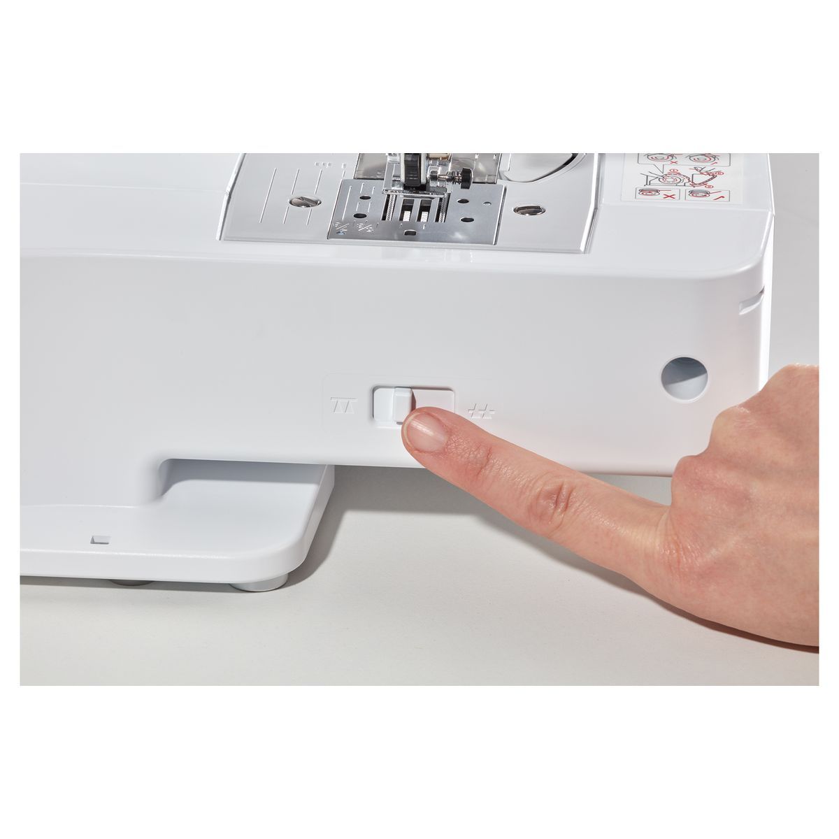 BROTHER Machine à coudre électronique  FS40S - Blanc