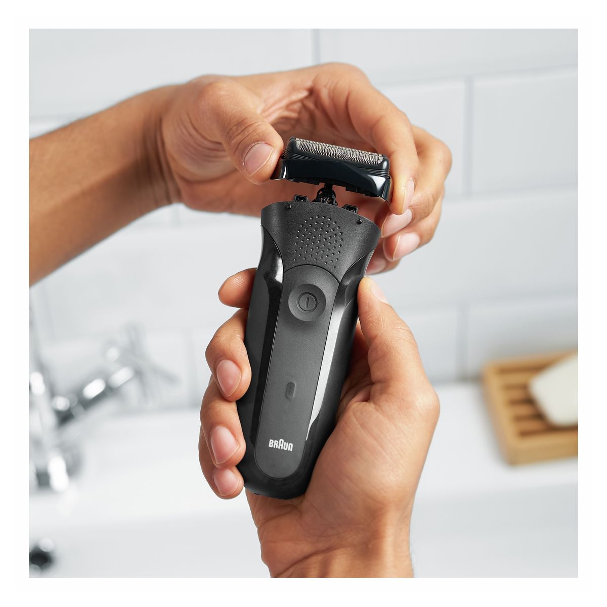 Voir la diapositive 3 : BRAUN Recharge grille rasoir 21B S3 - Noir