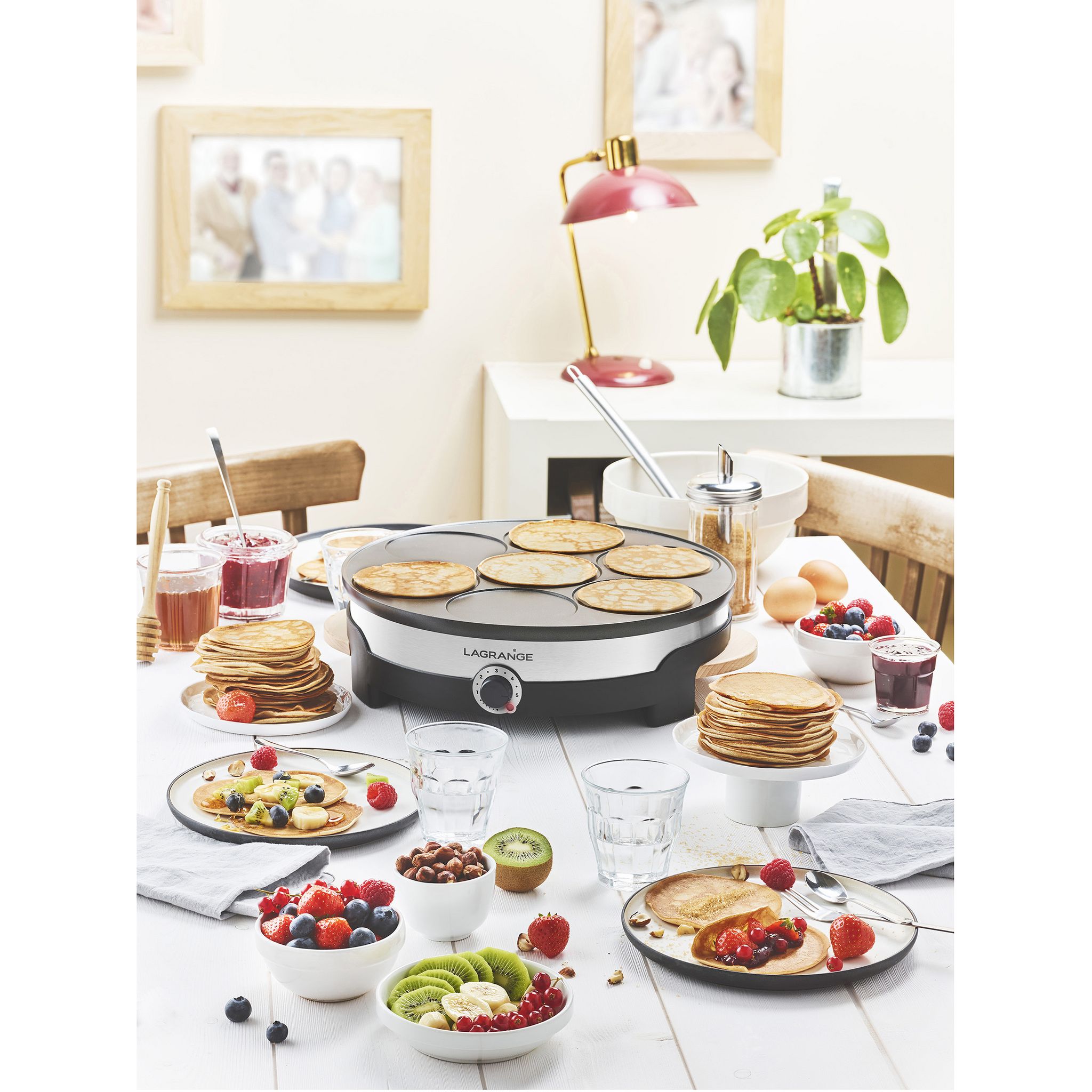 Voir la diapositive 11 : LAGRANGE Crêpière 109016 - Gris et noir