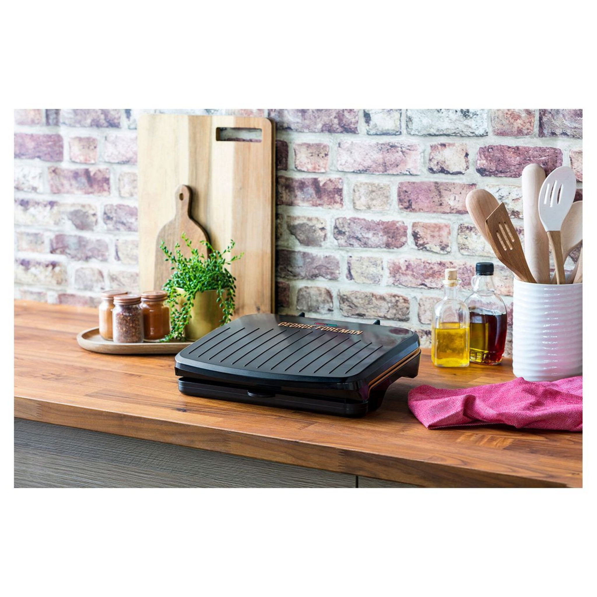 Voir la diapositive 2 : GEORGE FOREMAN Grill viande 25811-56 - Noir