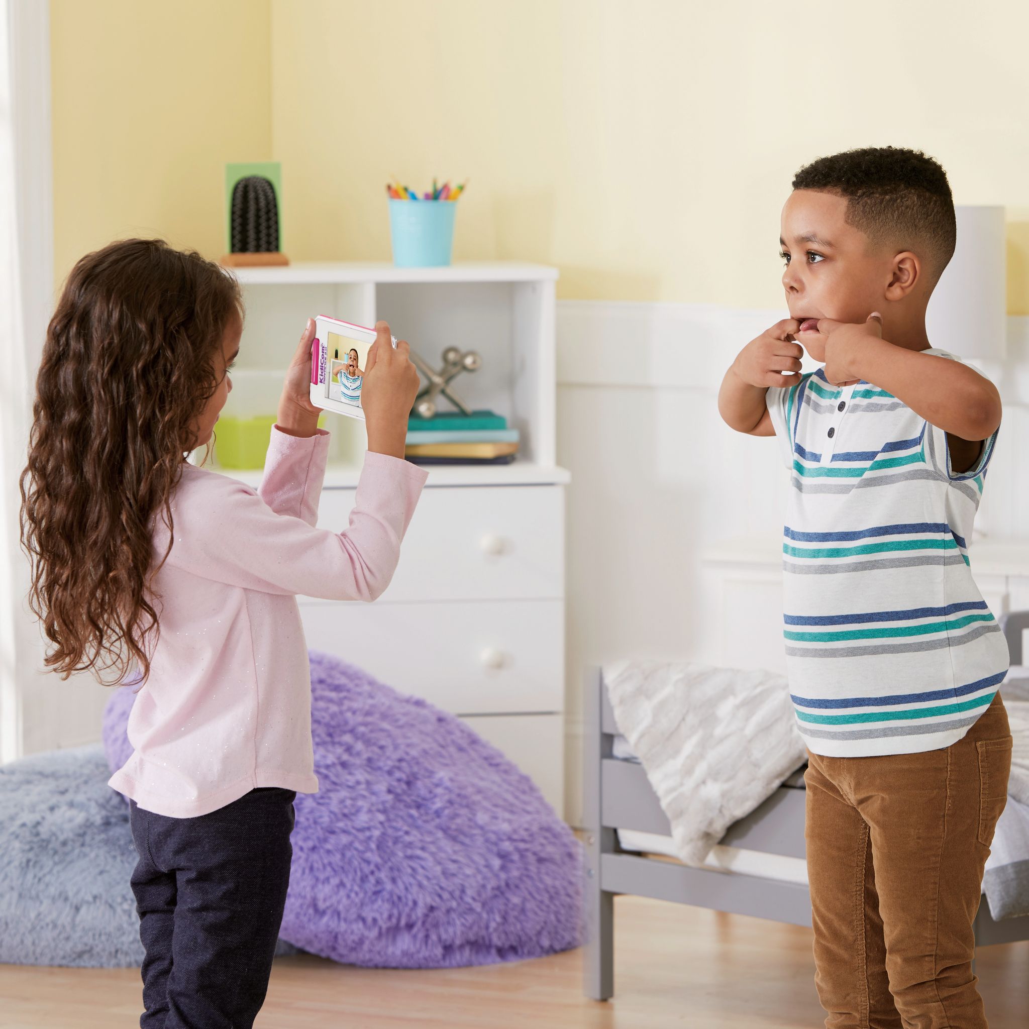 Voir la diapositive 7 : VTECH KidiCom Advance 3.0 - Blanc et Rose