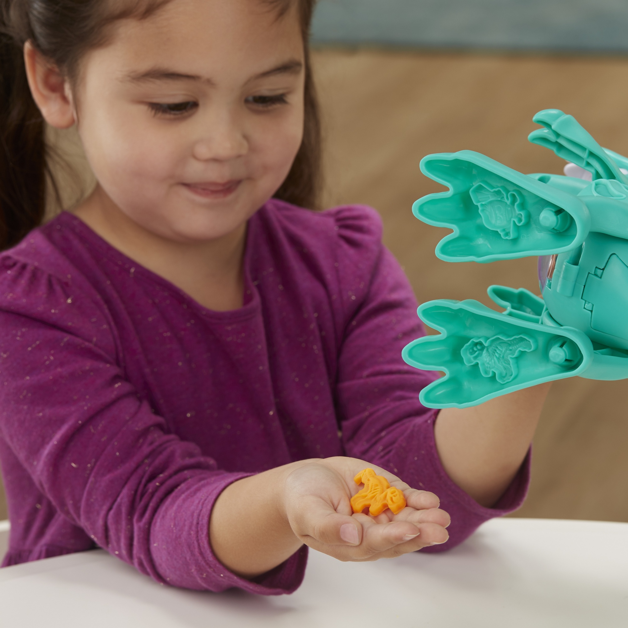 Voir la diapositive 7 : HASBRO Pâte à modeler Croque Dino
