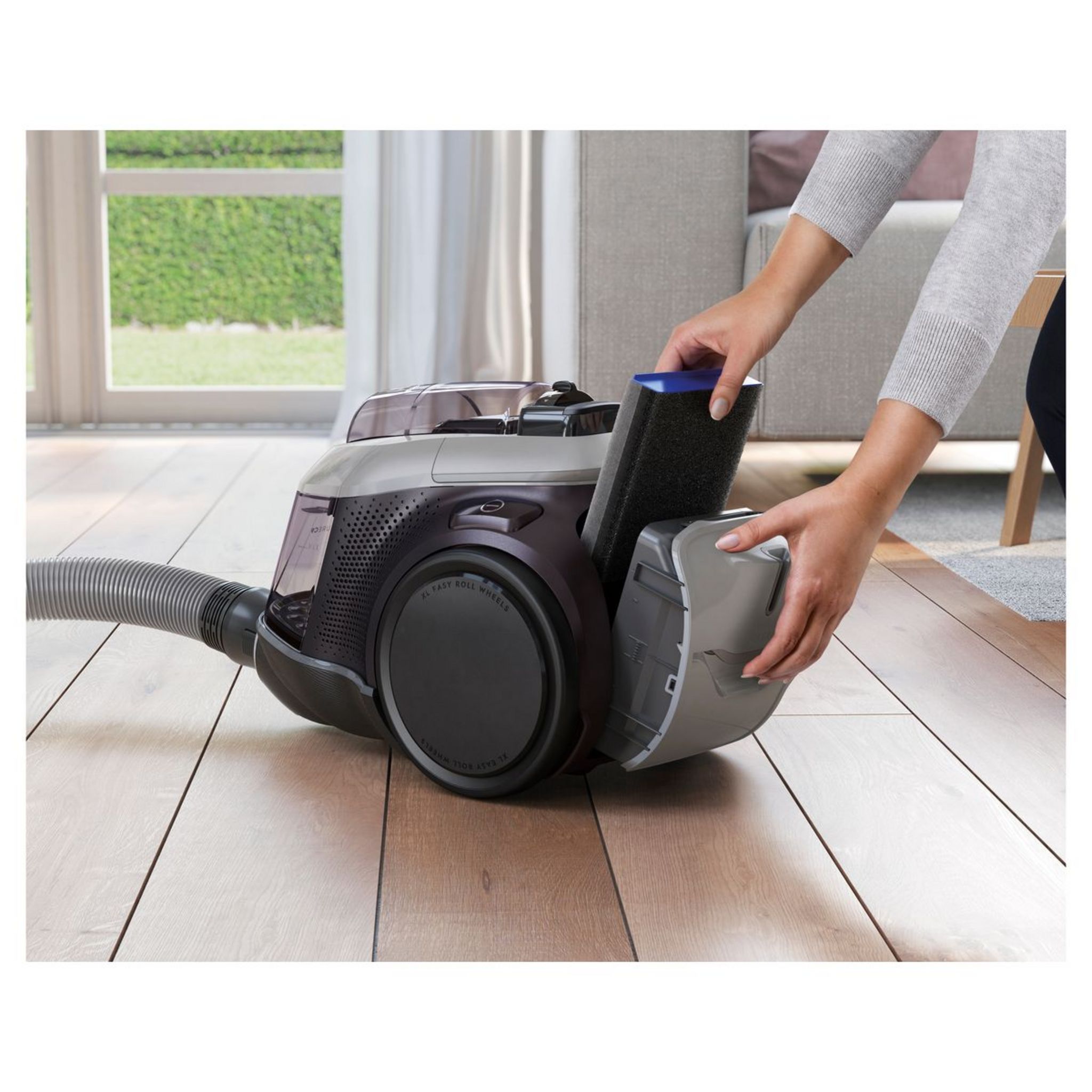 Voir la diapositive 3 : ELECTROLUX Aspirateur traineau sans sac PC91-6MG - Gris