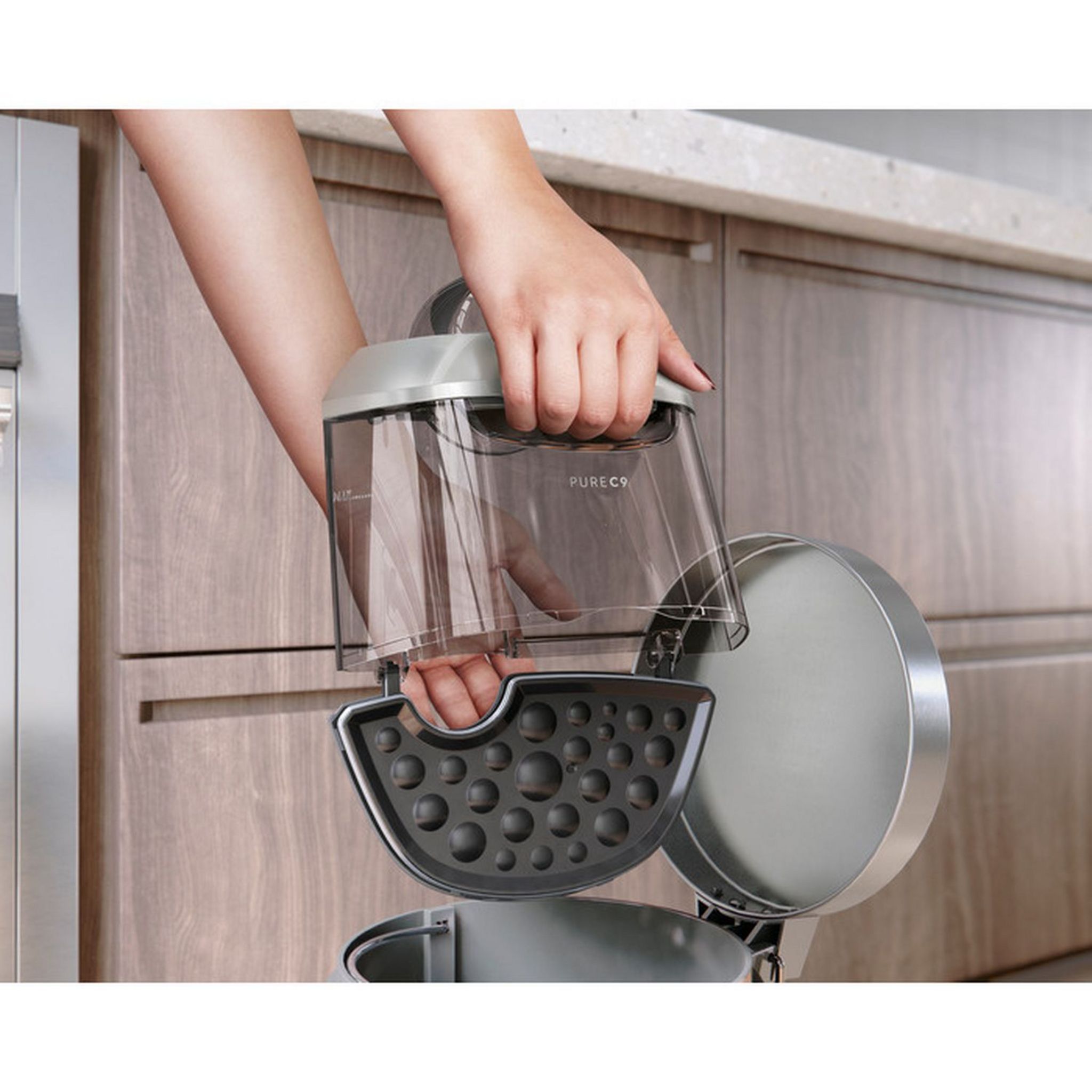 Voir la diapositive 7 : ELECTROLUX Aspirateur traineau sans sac PC91-6MG - Gris