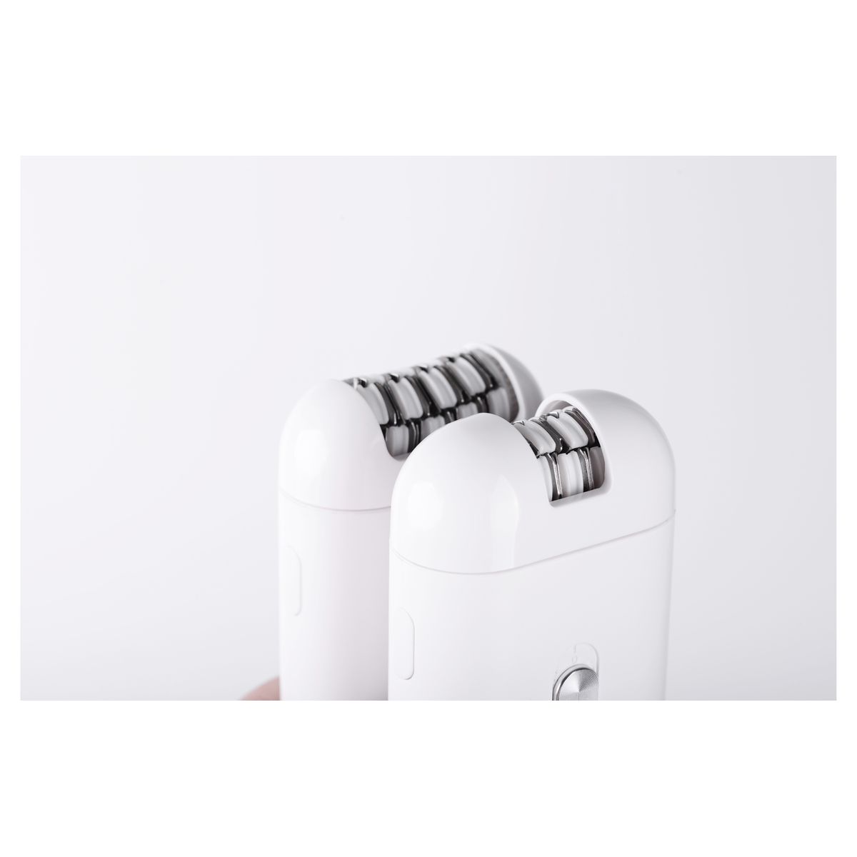 Voir la diapositive 2 : QILIVE Épilateur électrique Q.7993 - Blanc