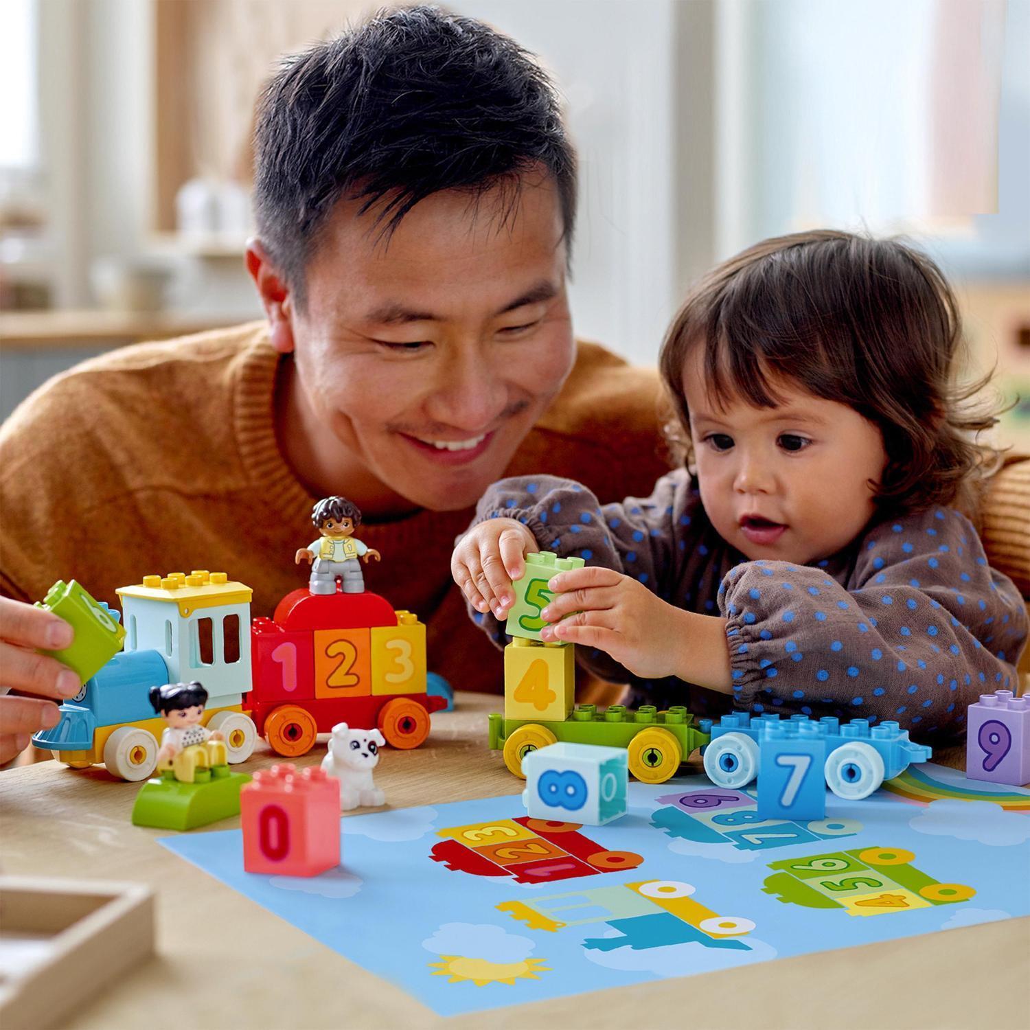 Voir la diapositive 7 : LEGO DUPLO Mes Premiers Pas 10954 - Le train des chiffres pour apprendre à compter