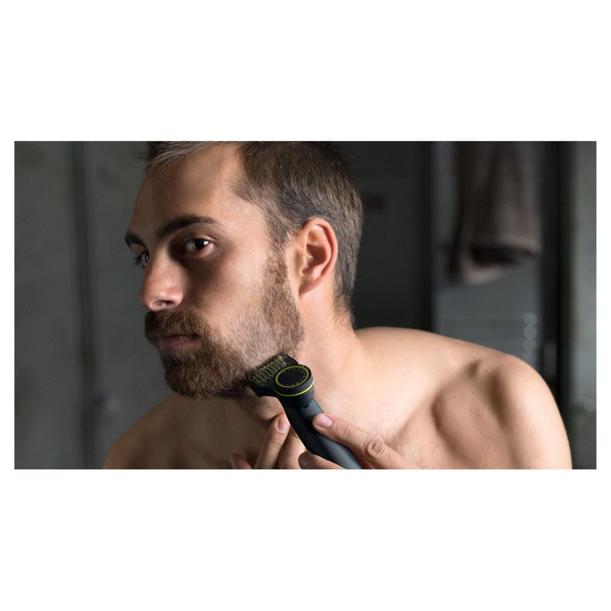 Voir la diapositive 2 : PHILIPS Tondeuse visage et corps QP6550/16 - Gris