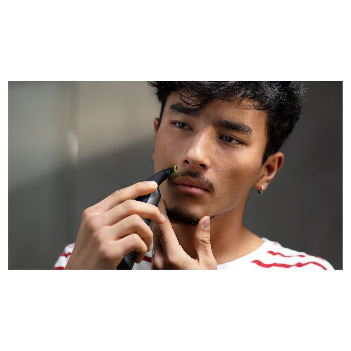 PHILIPS Tondeuse visage et corps QP6550/16 - Gris