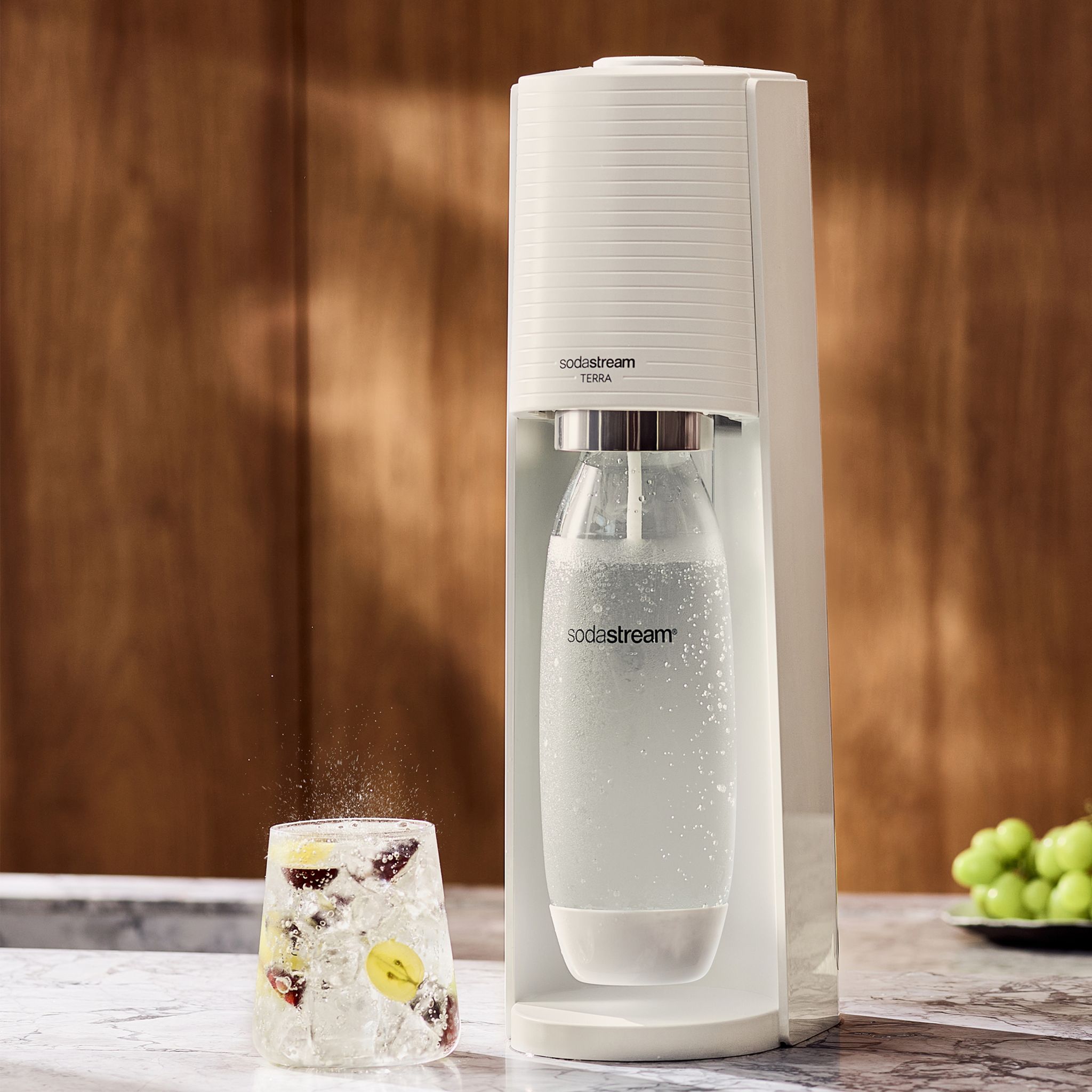 Voir la diapositive 3 : SODASTREAM Machine de gazéification TERRA - Blanc