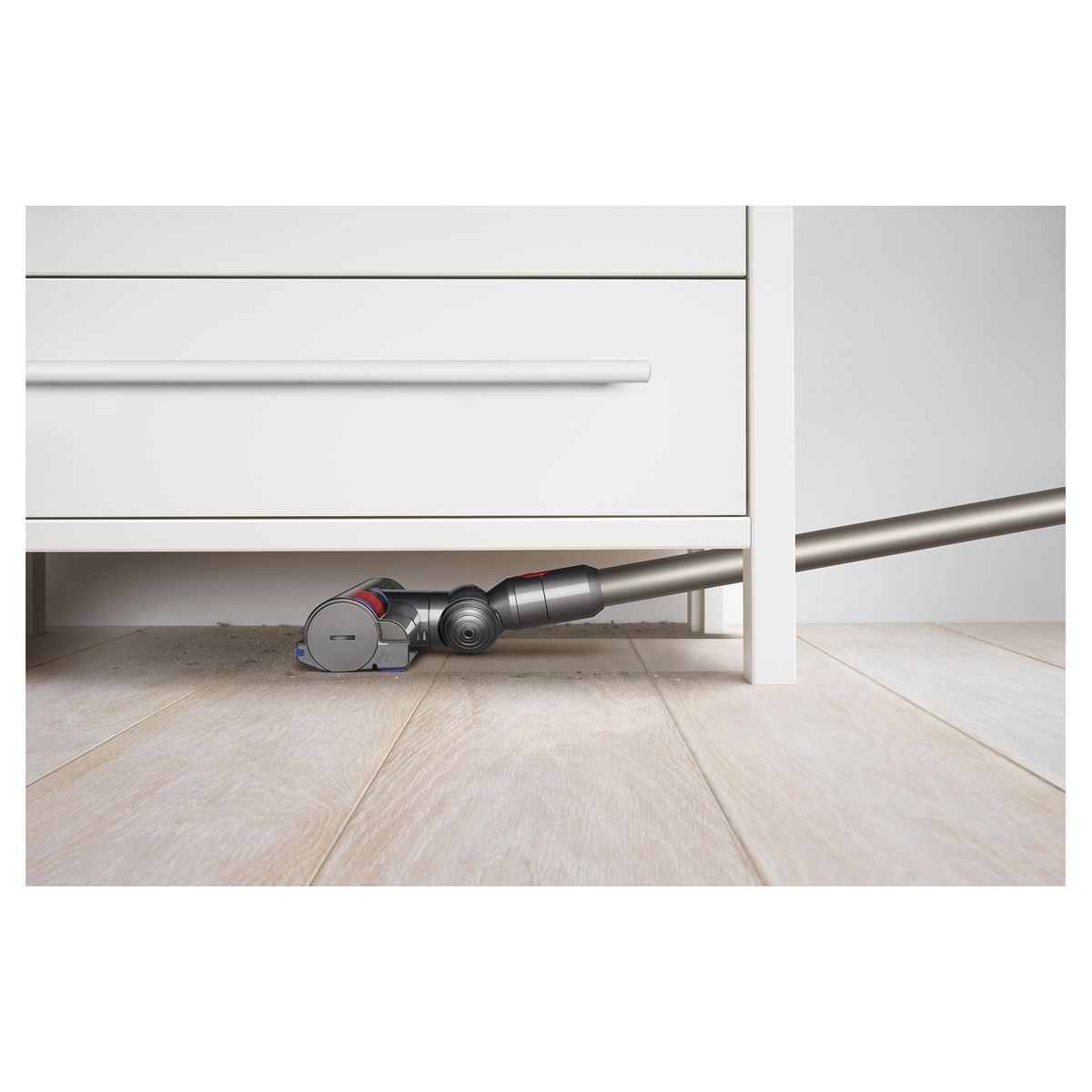 DYSON Aspirateur balai V8 Motorhead 
