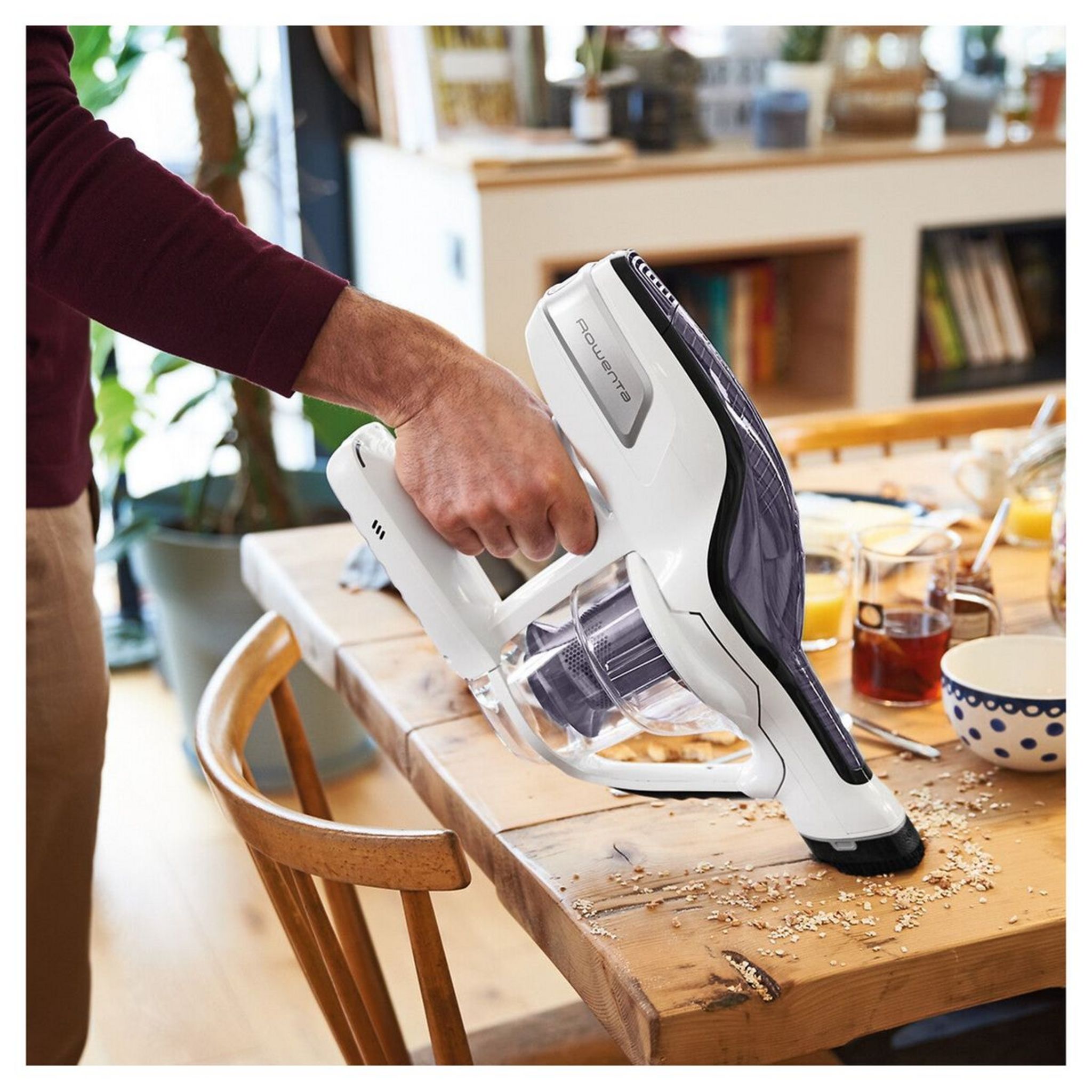 Voir la diapositive 6 : ROWENTA Aspirateur balai RH9479WO - Blanc et violet