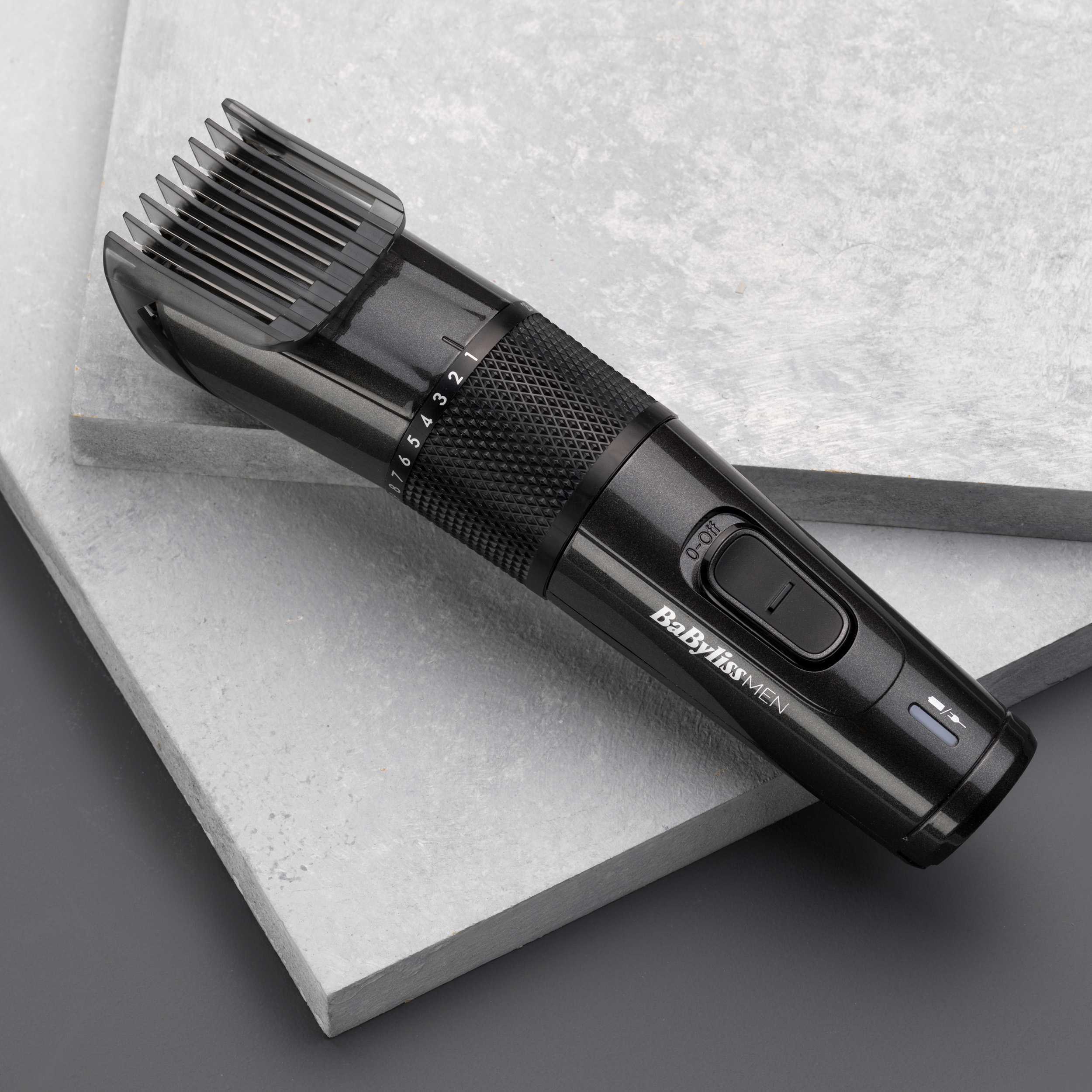 Voir la diapositive 7 : BABYLISS Tondeuse cheveux E978E - Gris