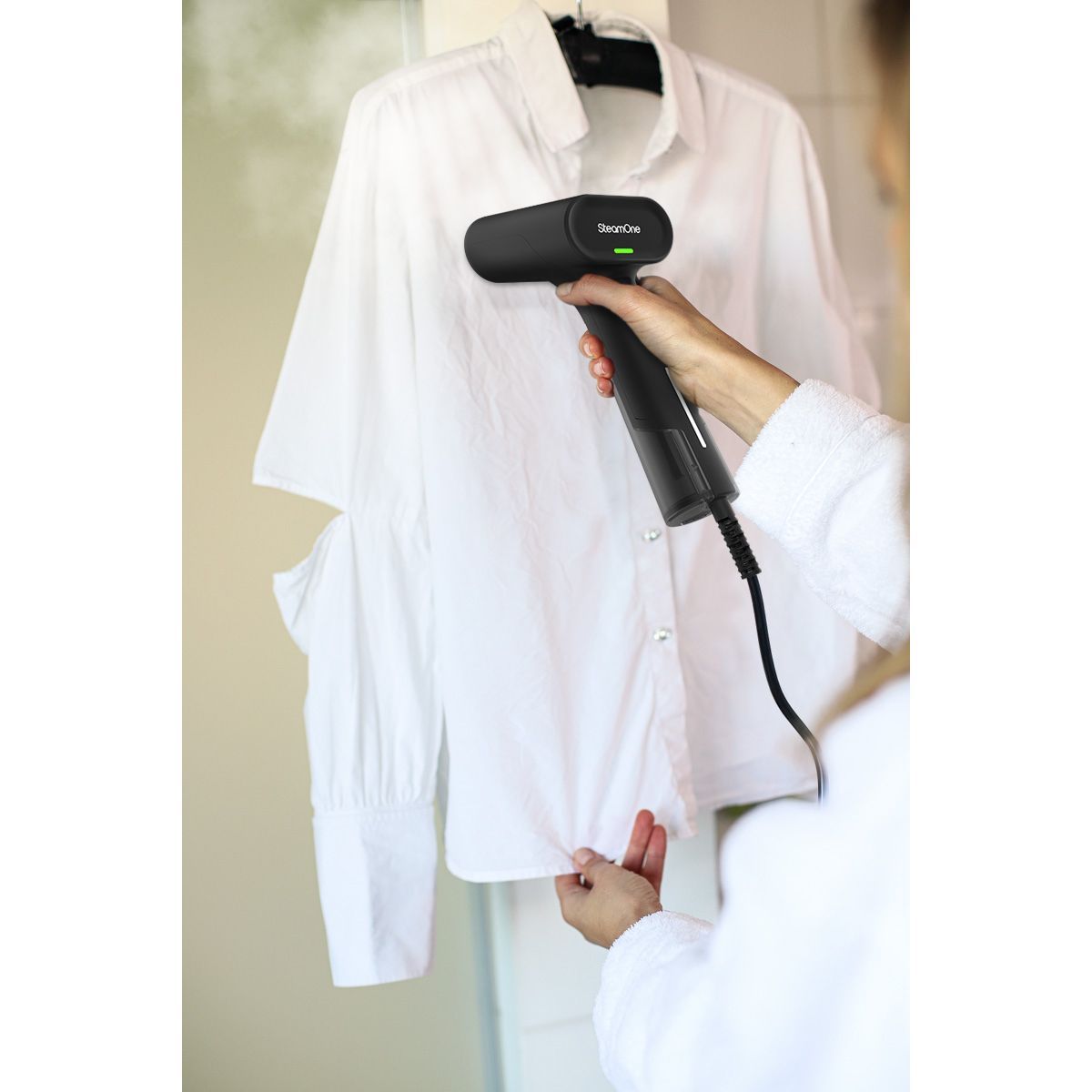 STEAMONE Défroisseur à main EUDTC75B - Noir