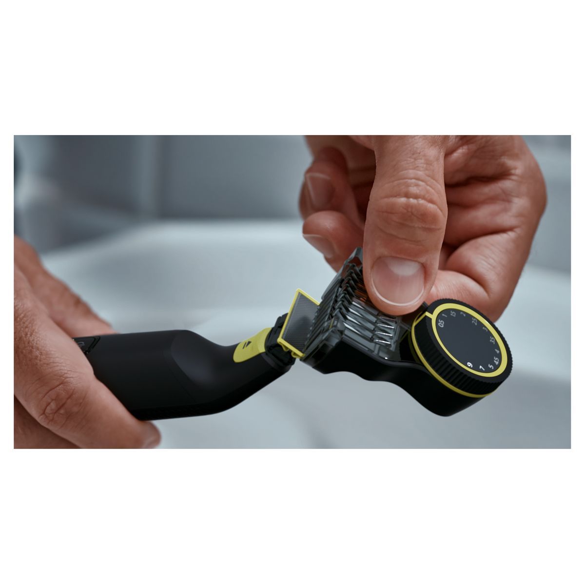 PHILIPS Tondeuse barbe sans fil QP6530/16 - Noir