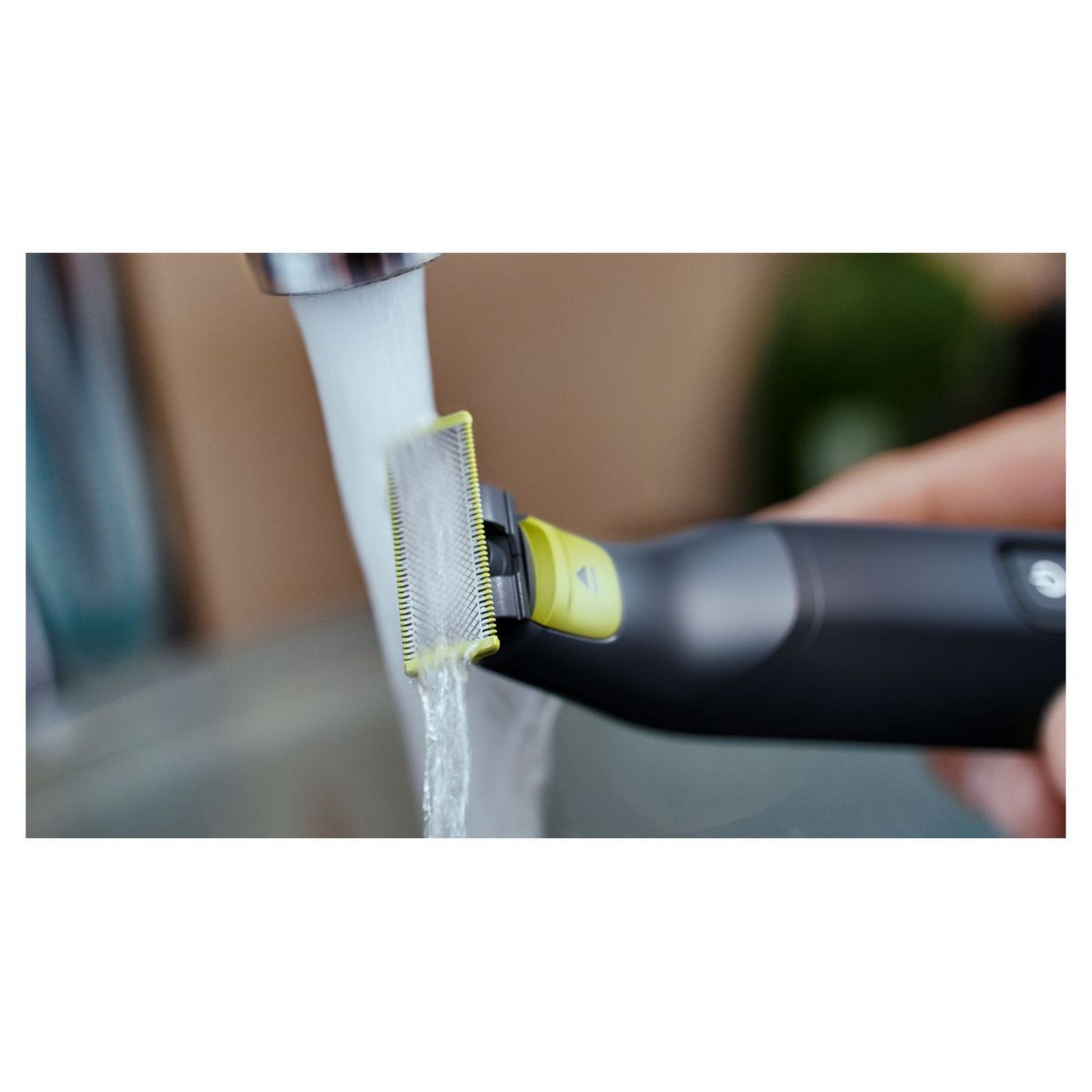 Voir la diapositive 5 : PHILIPS Tondeuse barbe sans fil QP6530/16 - Noir