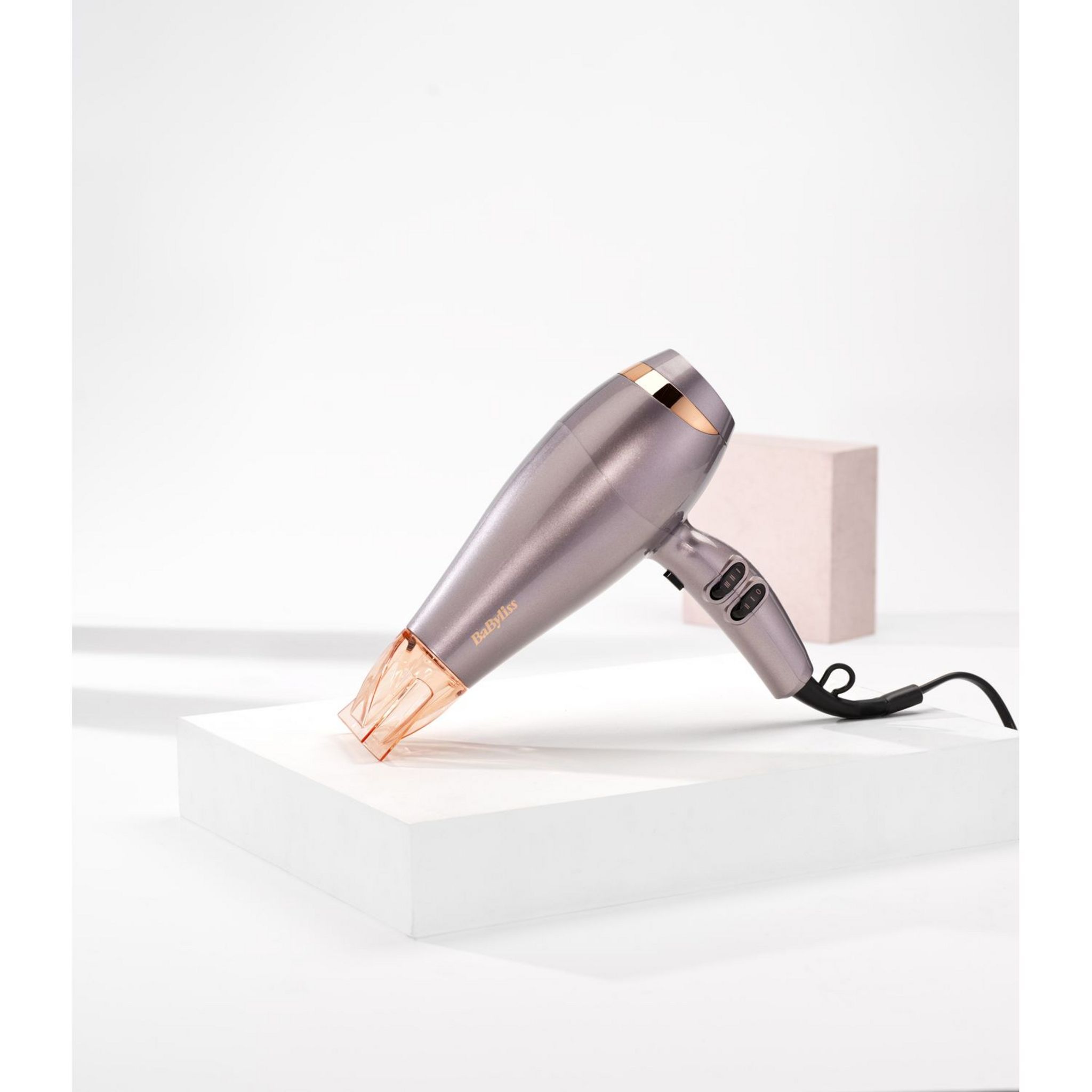 Voir la diapositive 3 : BABYLISS Sèche cheveux fonction ionique 5336NPE - Gris lumière