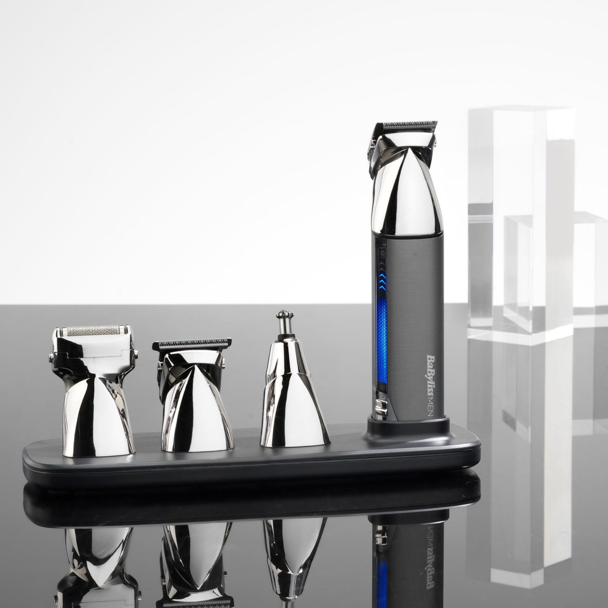 Voir la diapositive 5 : BABYLISS Tondeuse multi-usages 15 en 1 Super-X Metal Series MT996E - Gris